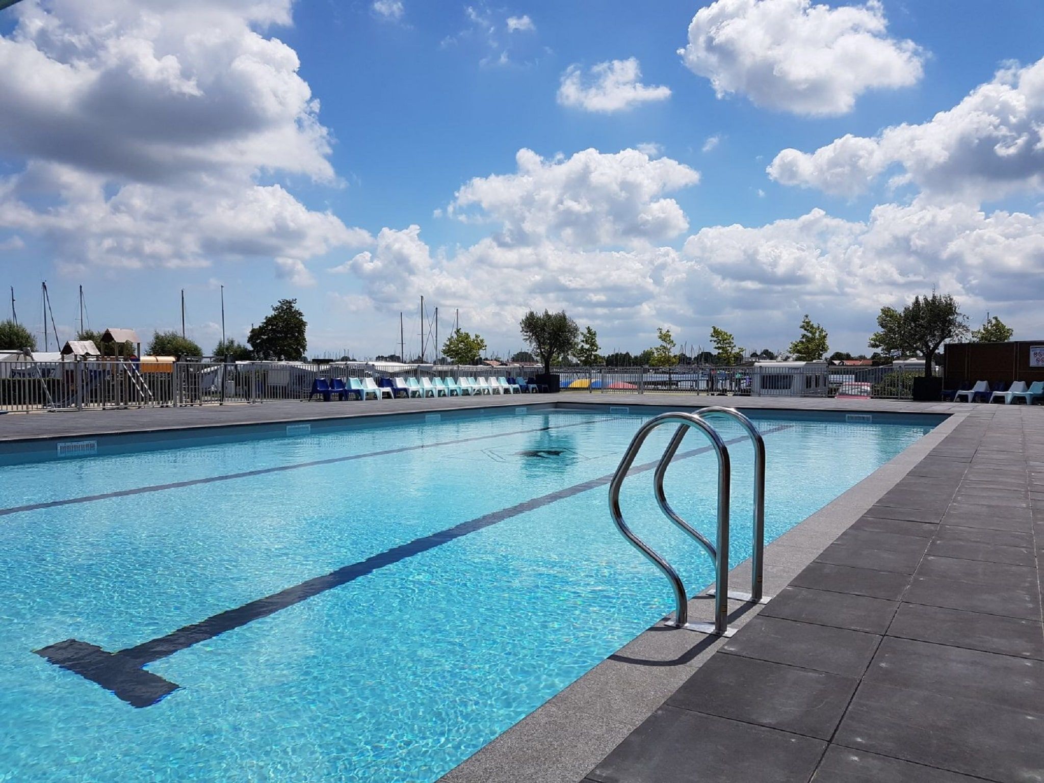 Parkfaciliteiten bij Villapark de Paardekreek 3 in Kortgene