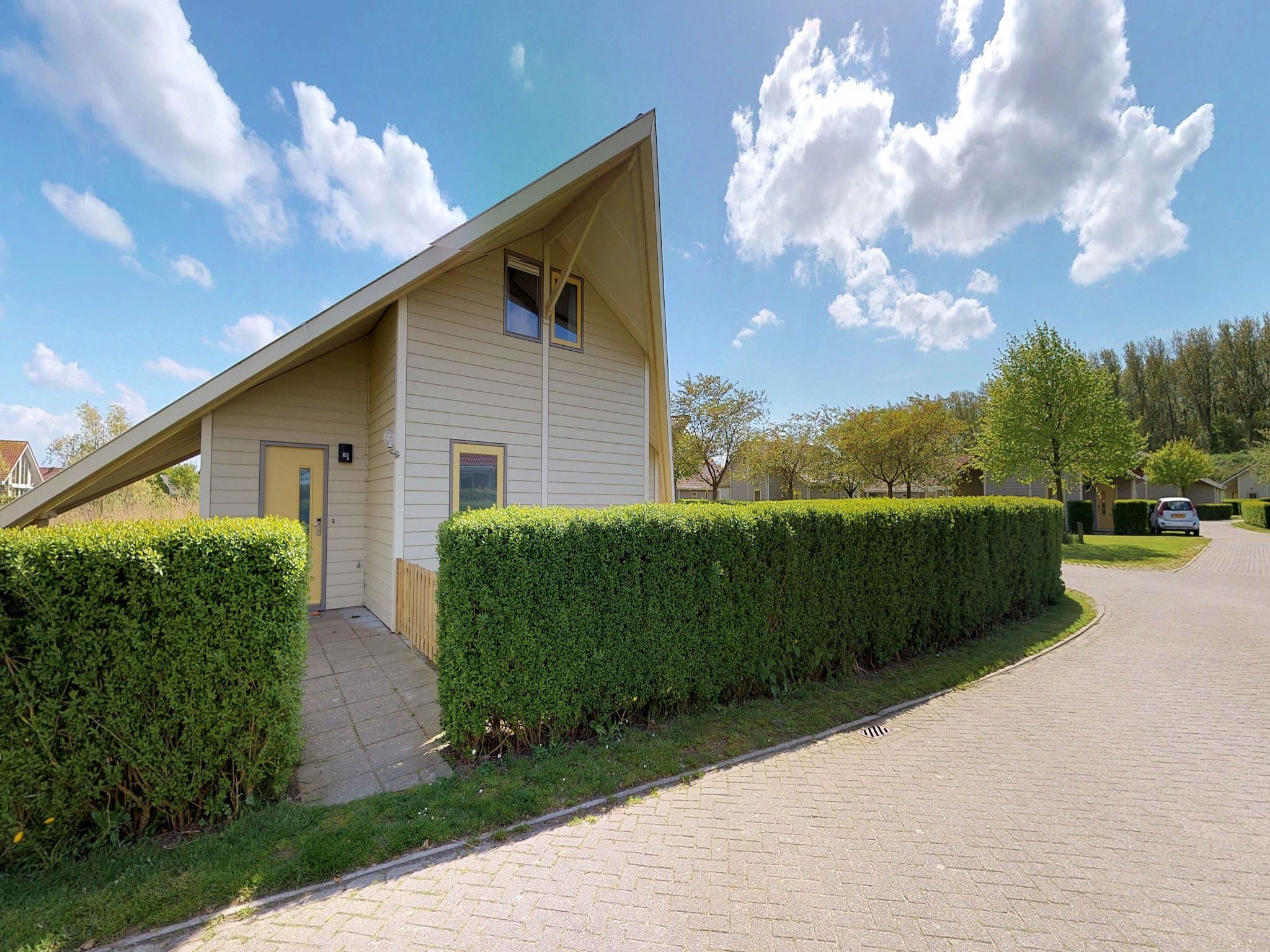 De buitenkant van Villapark de Paardekreek 3 in Kortgene