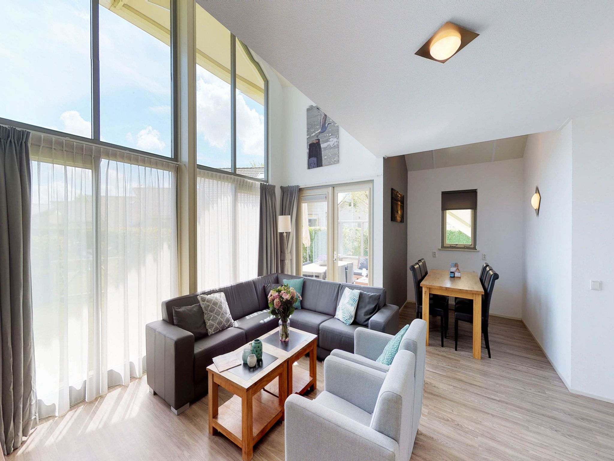 De woonkamer van Villapark de Paardekreek 3 in Kortgene