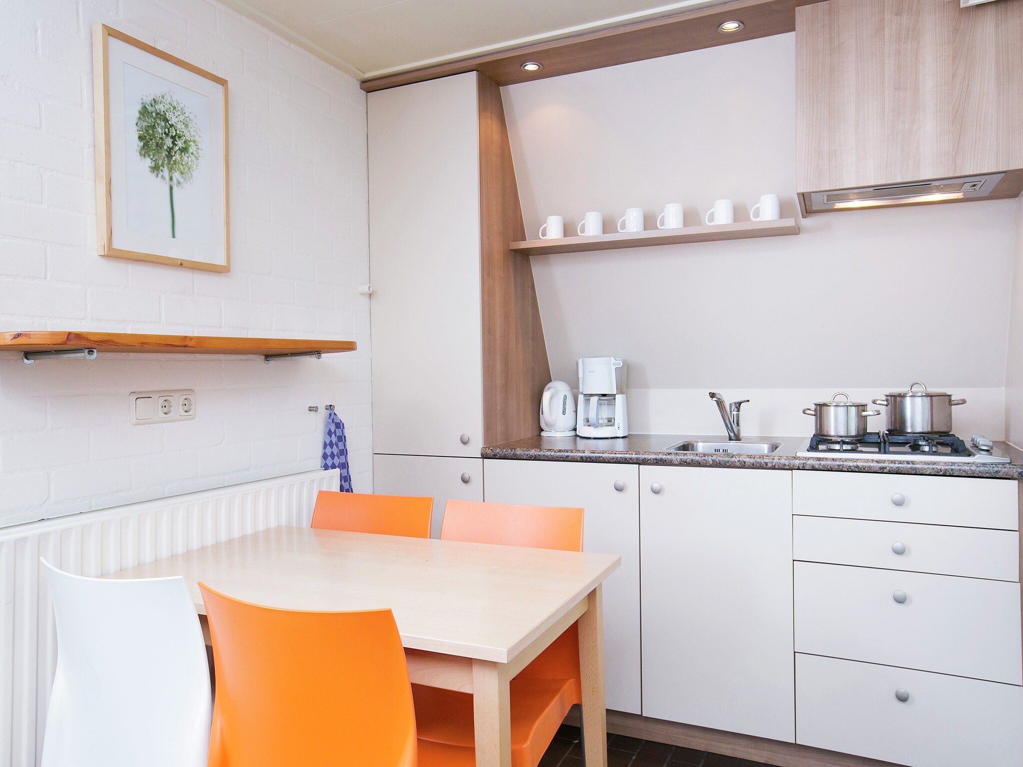 De keuken van Bungalowpark Hoenderloo 1 in Hoenderloo