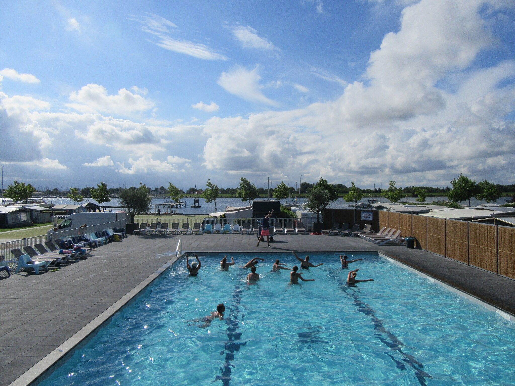 Parkfaciliteiten bij Villapark de Paardekreek 6 in Kortgene