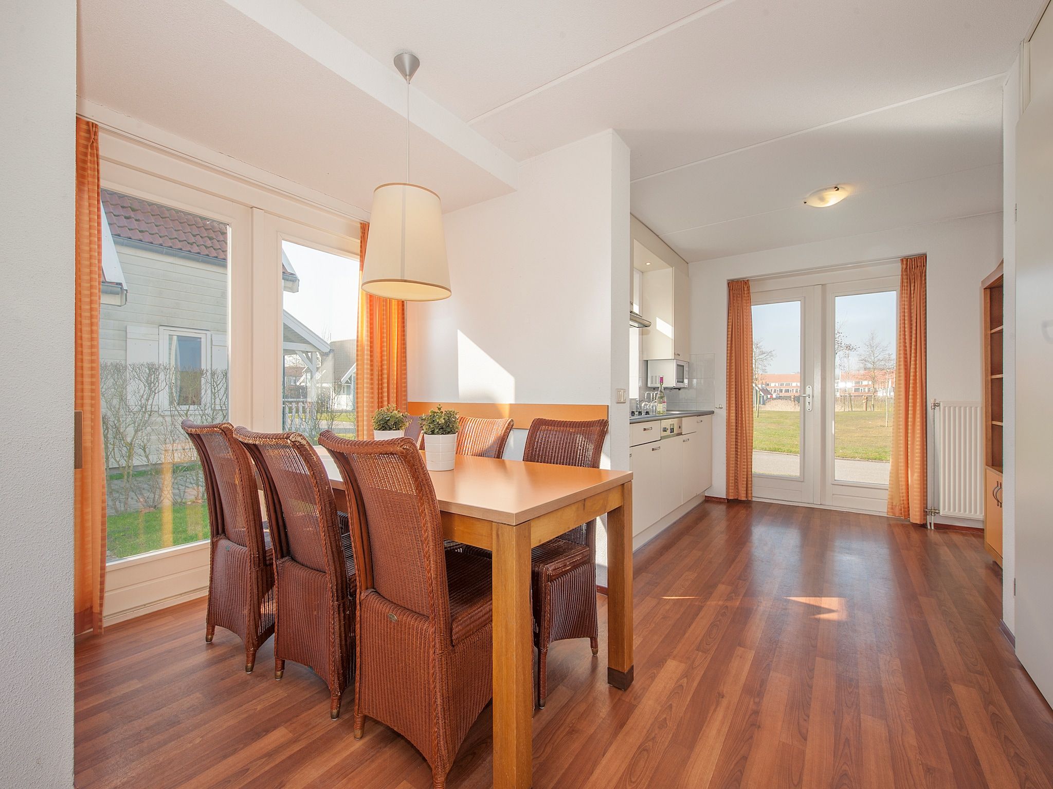 De eetkamer van Aquadelta 18 in Bruinisse