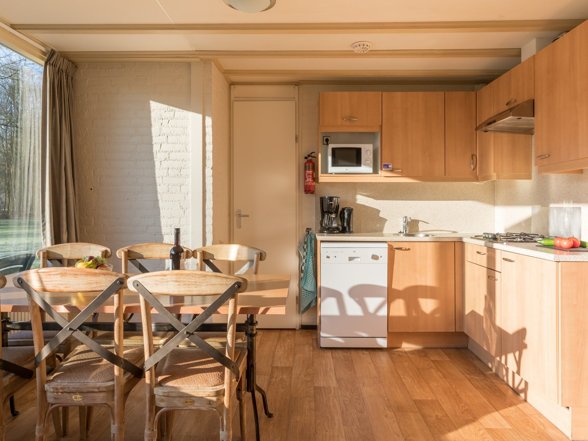 De keuken van Vakantiepark Klein Vink 15 in Arcen