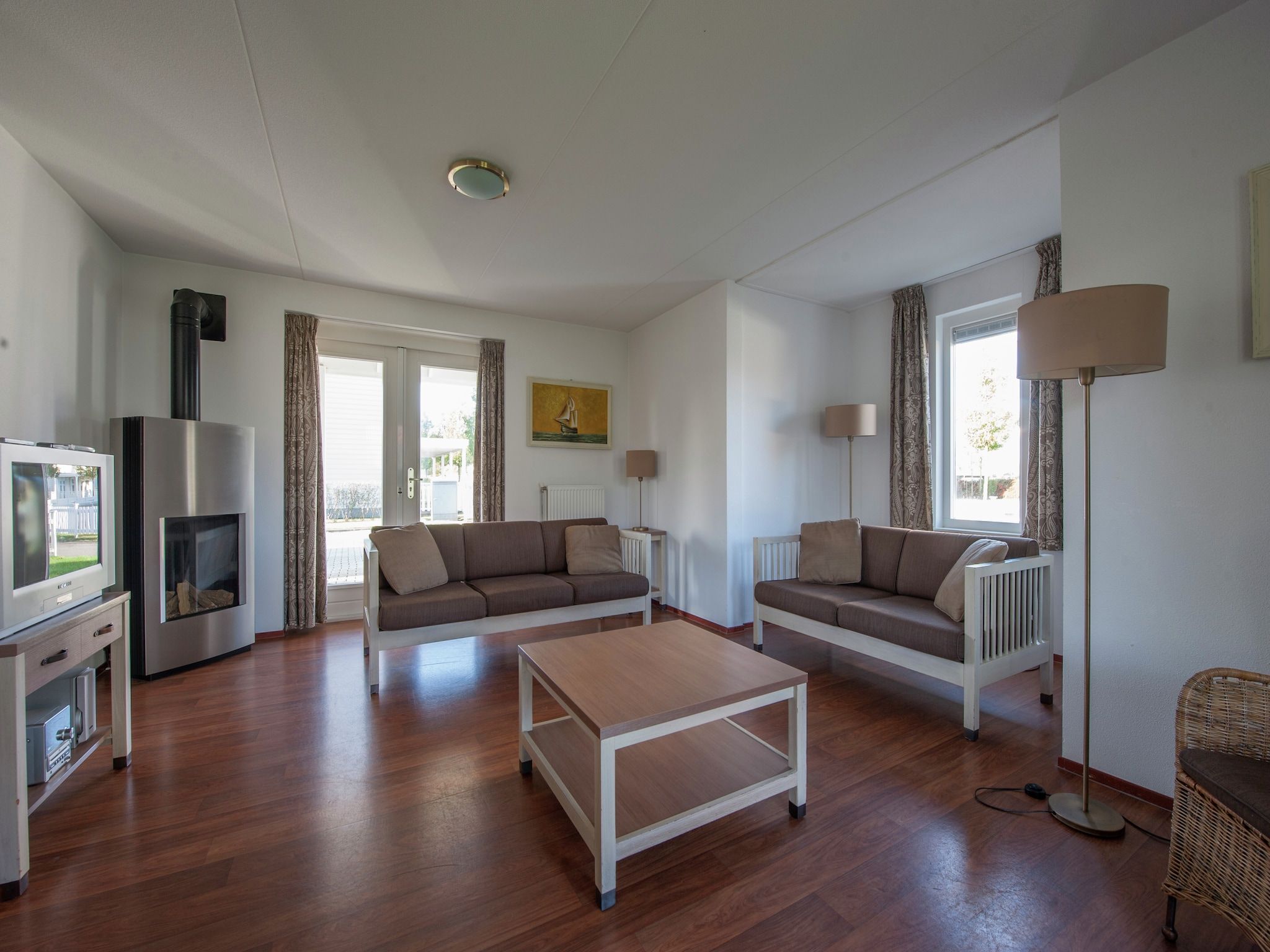 De woonkamer van Aquadelta 13 in Bruinisse