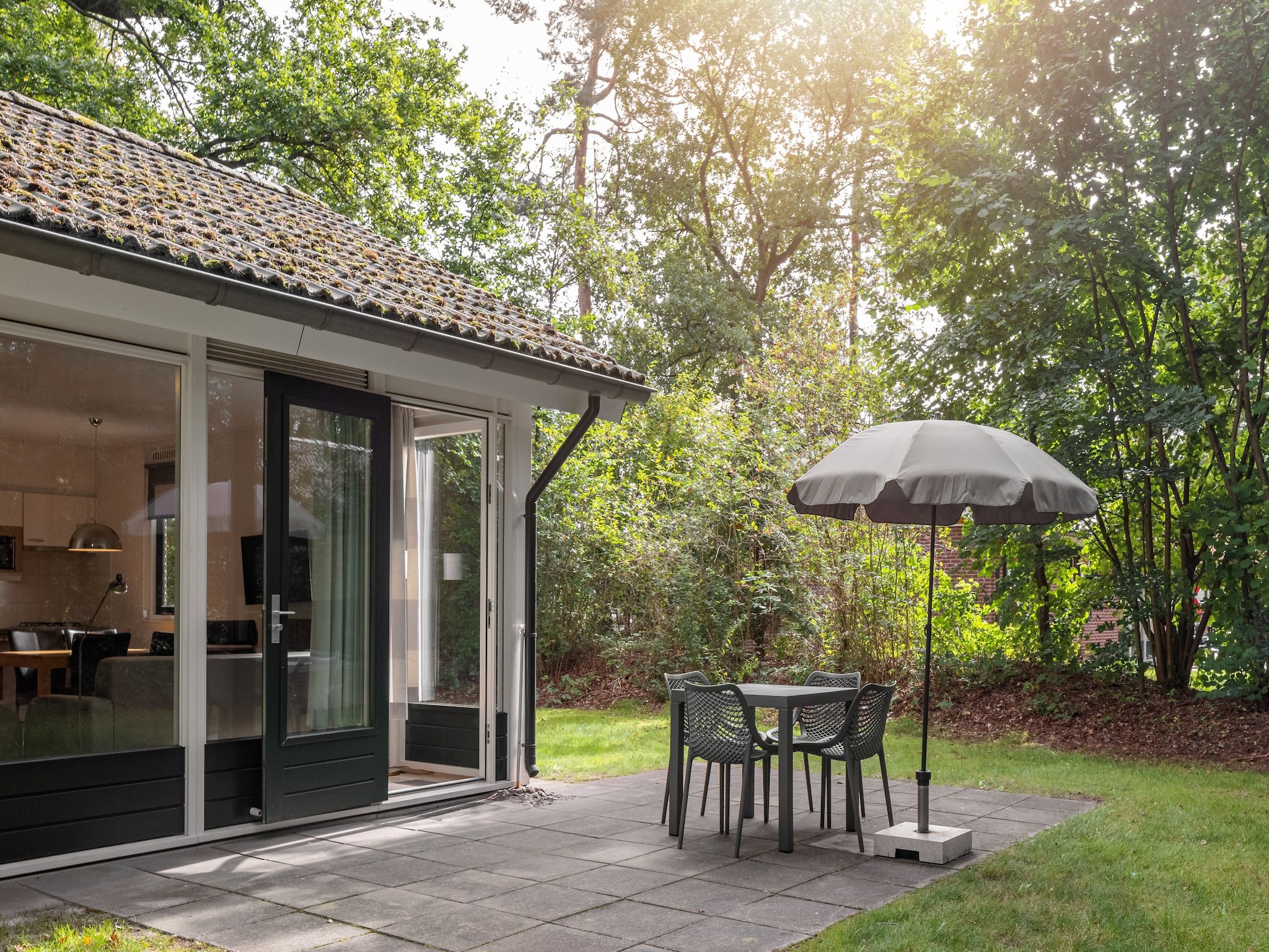 De tuin van Bospark Lunsbergen 7 in Borger