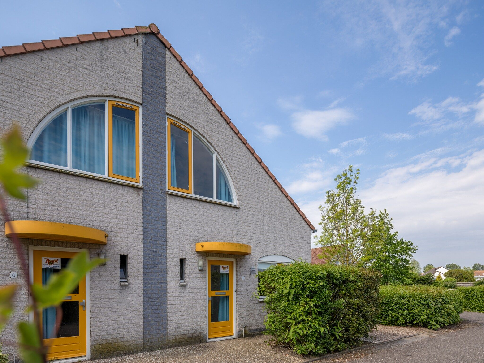 De buitenkant van Vakantiepark Zeebad 2 in Breskens