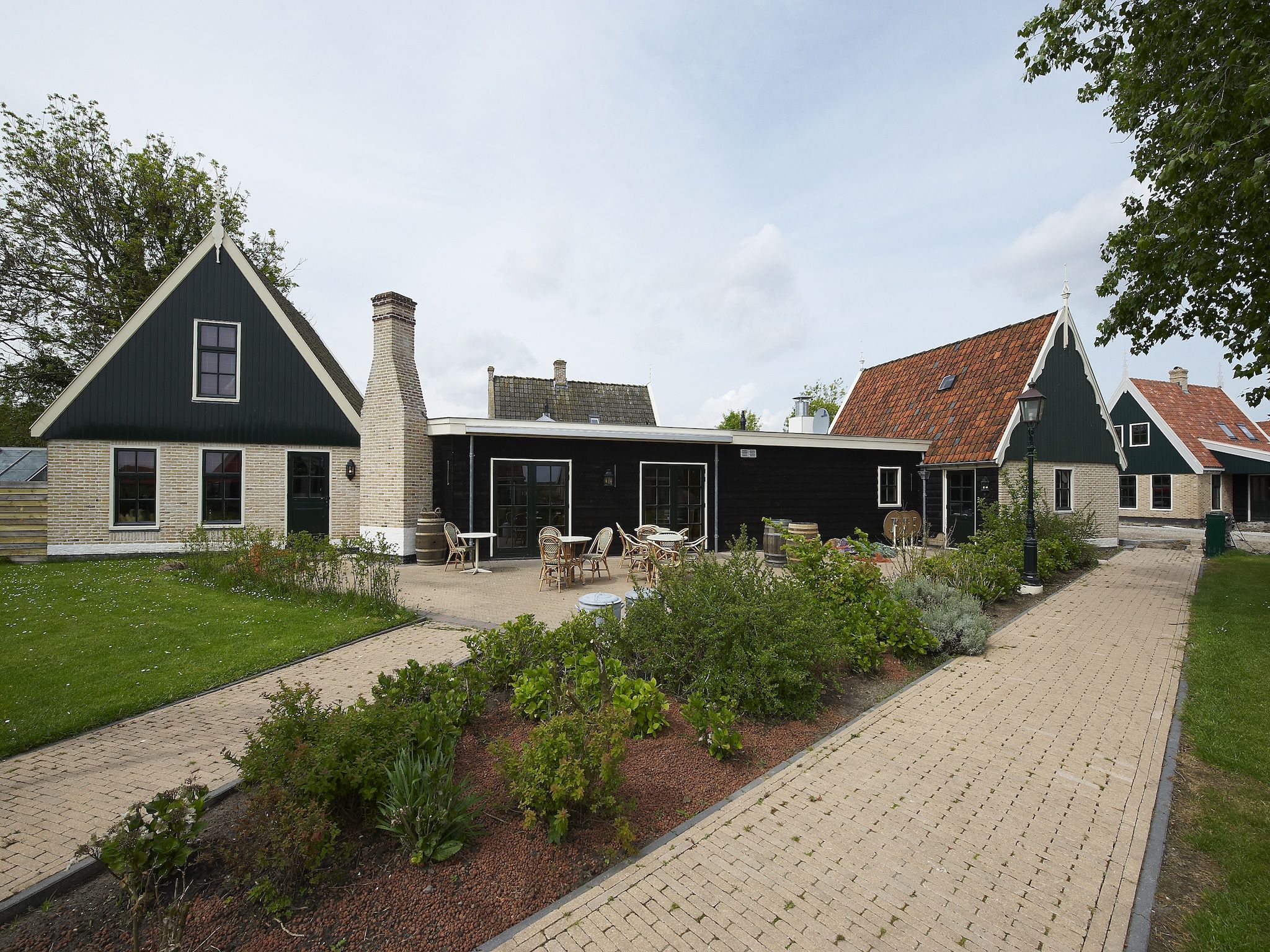 Parkfaciliteiten bij Recreatiepark Wiringherlant - Villa 14 in Hippolytushoef