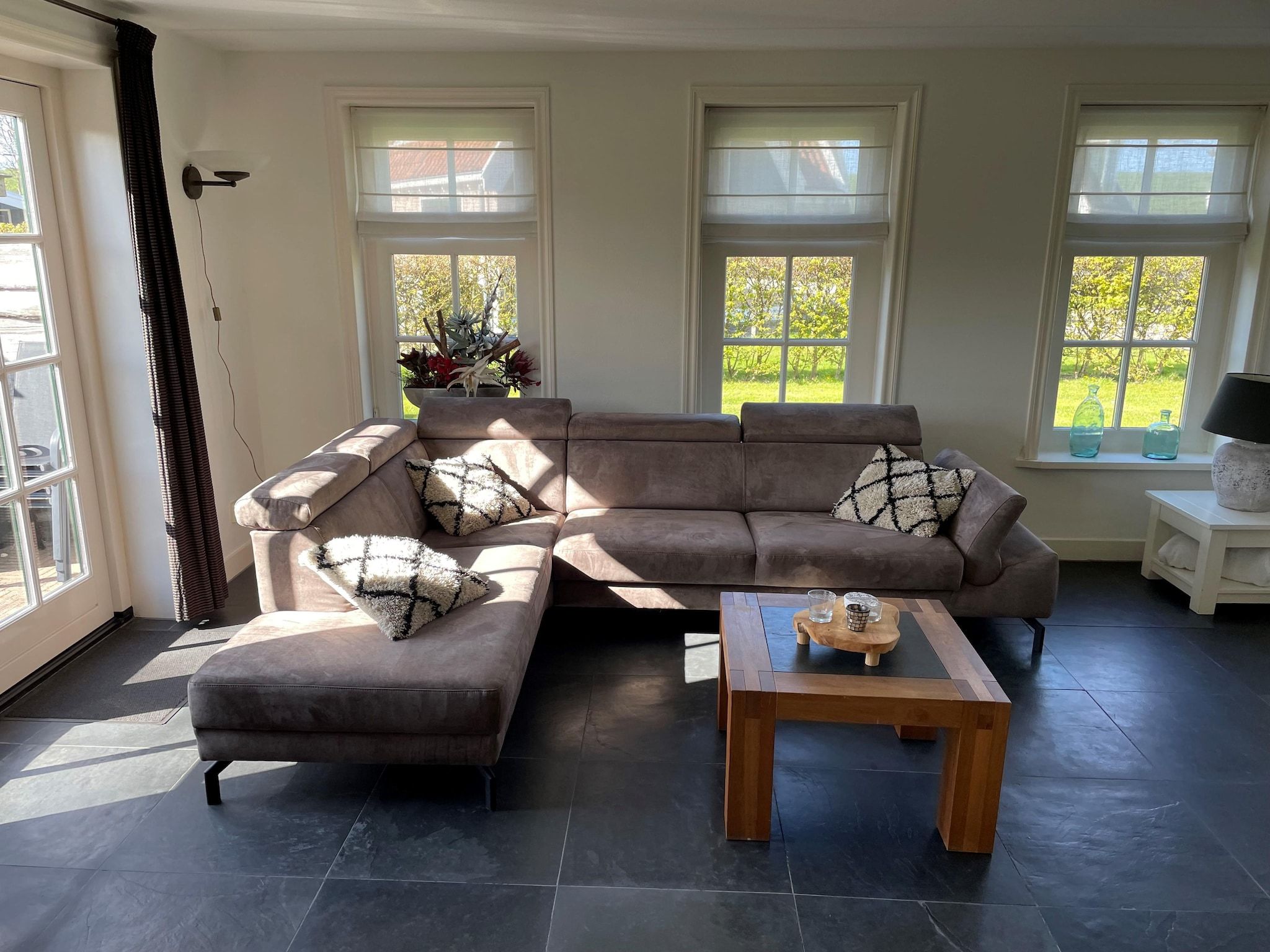 De woonkamer van Recreatiepark Wiringherlant - Villa 14 in Hippolytushoef