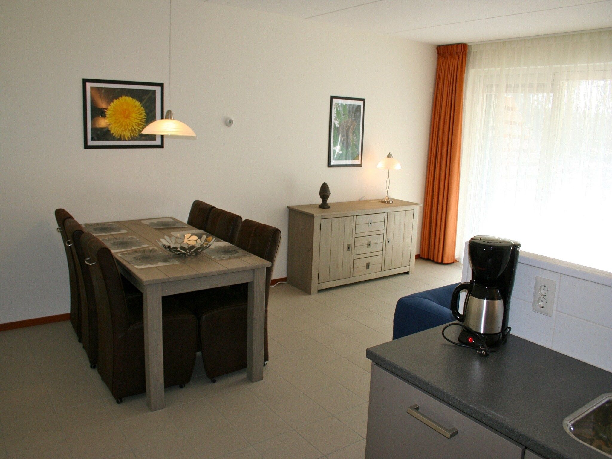 De woonkamer van Vakantiepark Horsetellerie 1 in Hardenberg (rheezerveen)