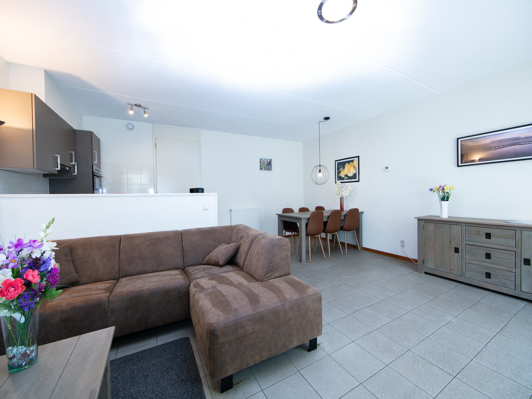 De woonkamer van Vakantiepark Horsetellerie 1 in Hardenberg (rheezerveen)