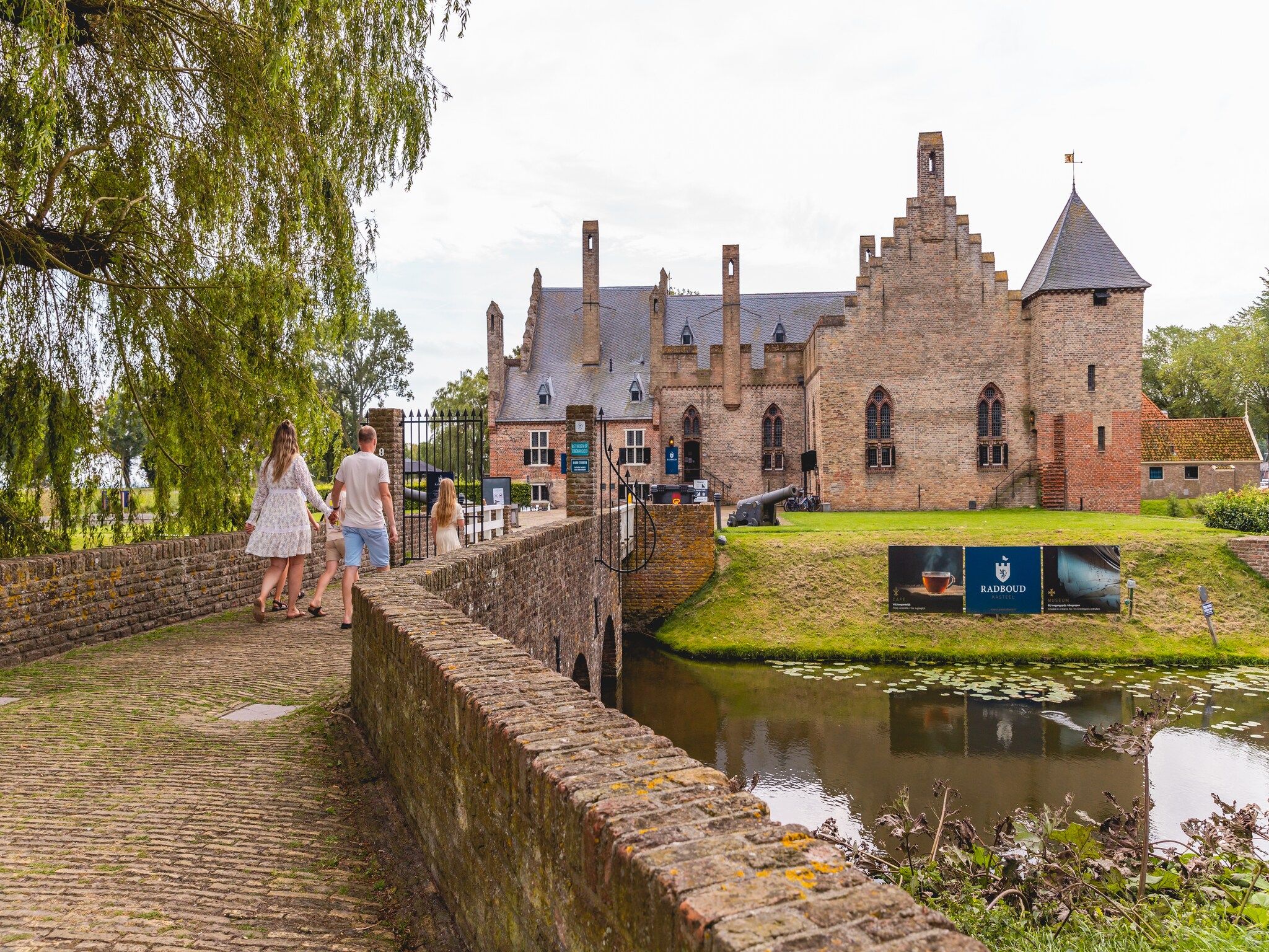 De omgeving van Villavakantiepark IJsselhof 6 in Andijk