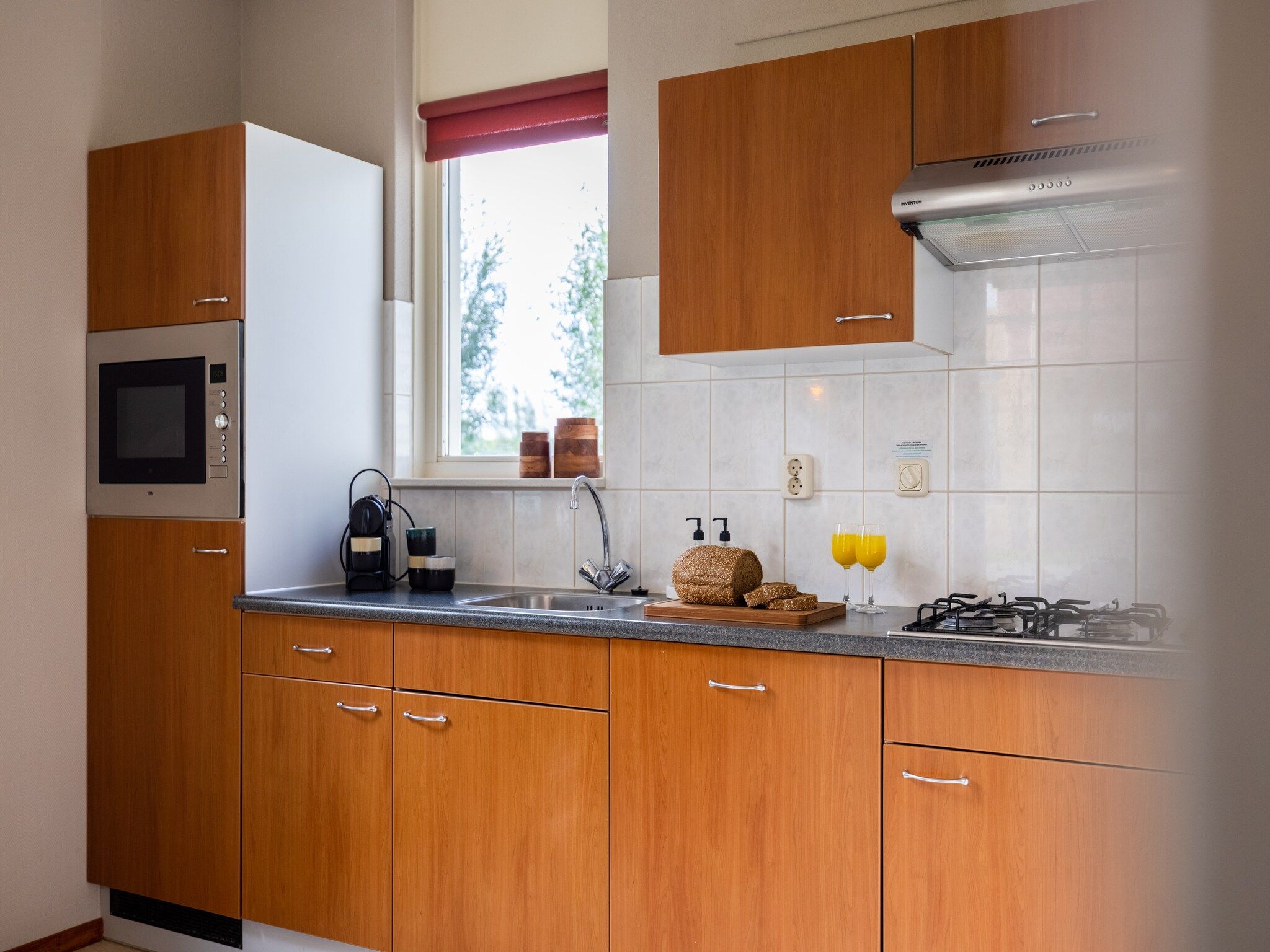 De keuken van Villavakantiepark IJsselhof 2 in Andijk