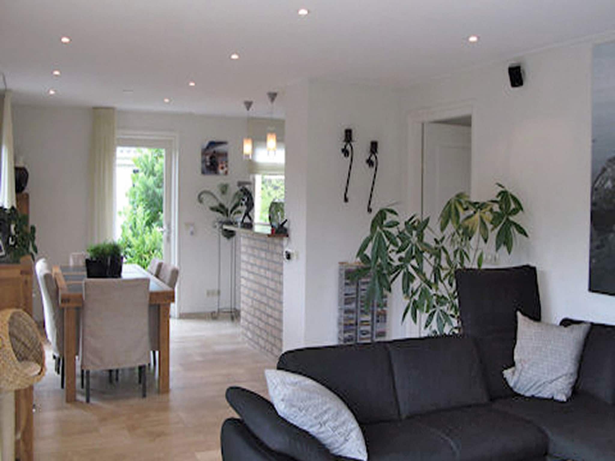 De woonkamer van Hunzepark 7 in Gasselternijveen