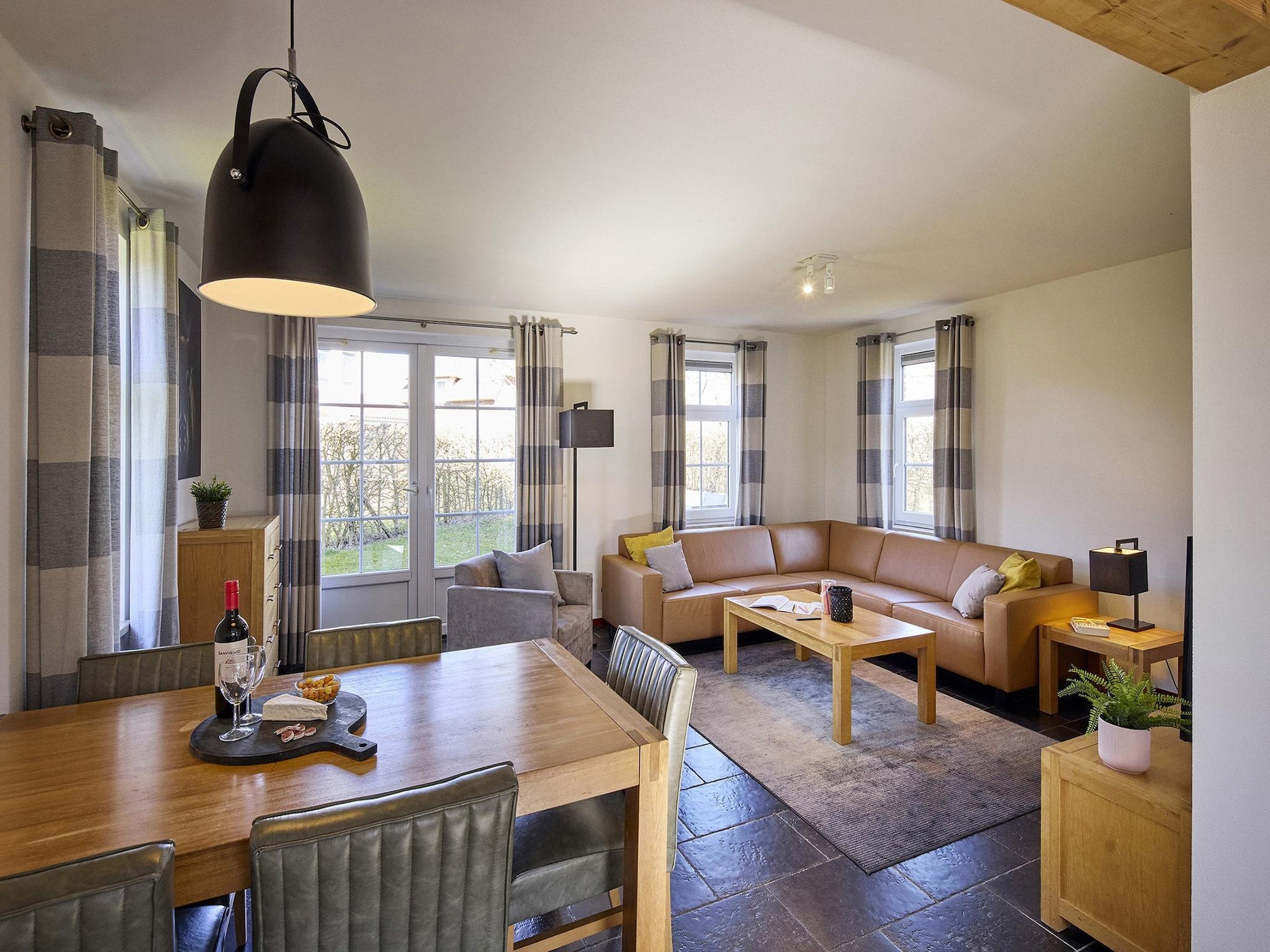 De woonkamer van Buitenhof De Leistert 1 in Roggel