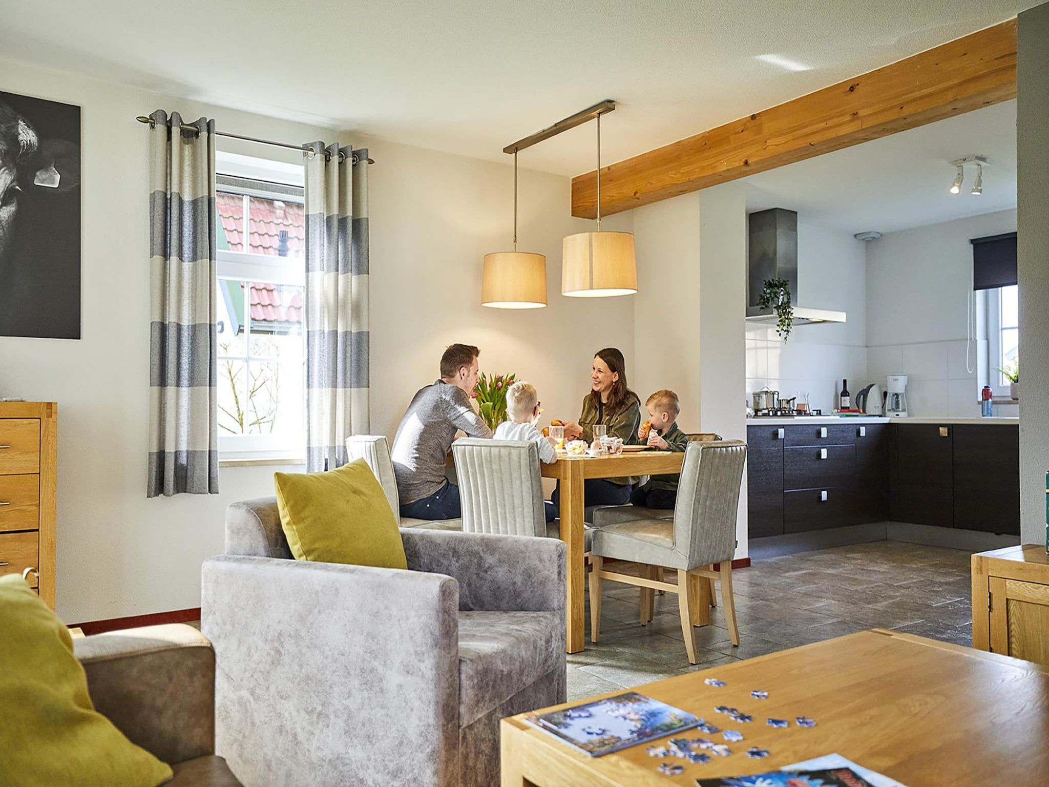 De eetkamer van Buitenhof De Leistert 14 in Roggel