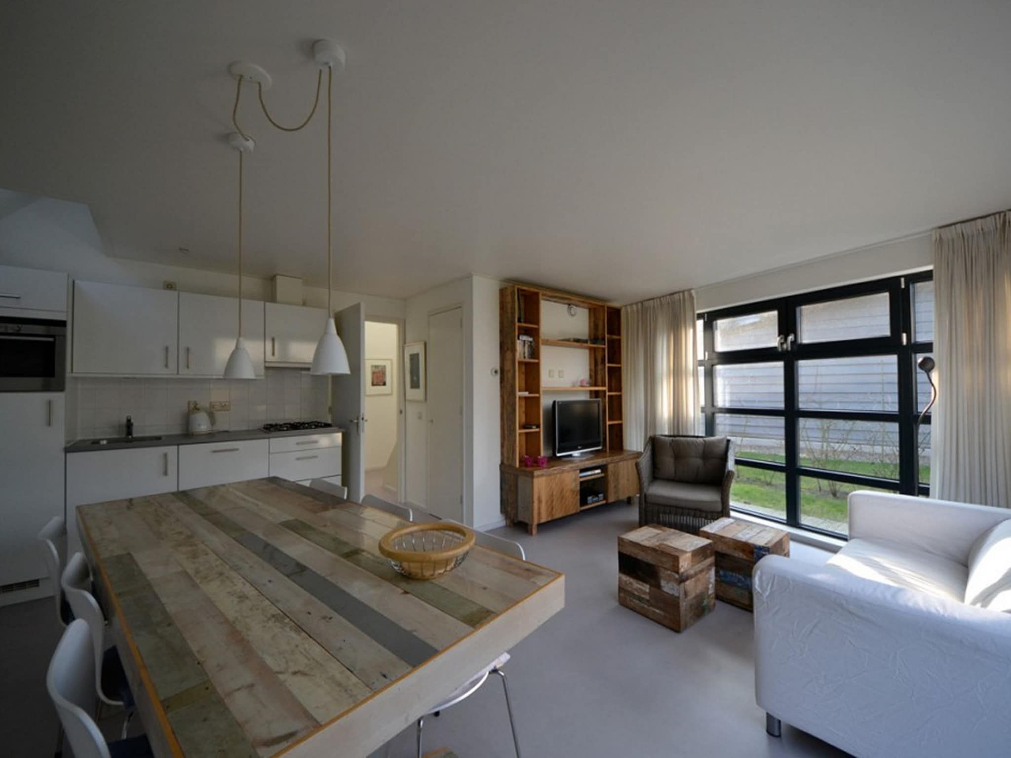 De woonkamer van Park Scorleduyn 3 in Schoorl