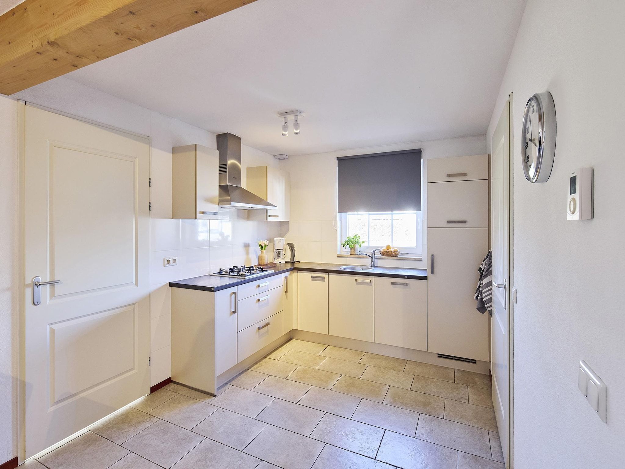 De keuken van Buitenhof De Leistert 17 in Roggel