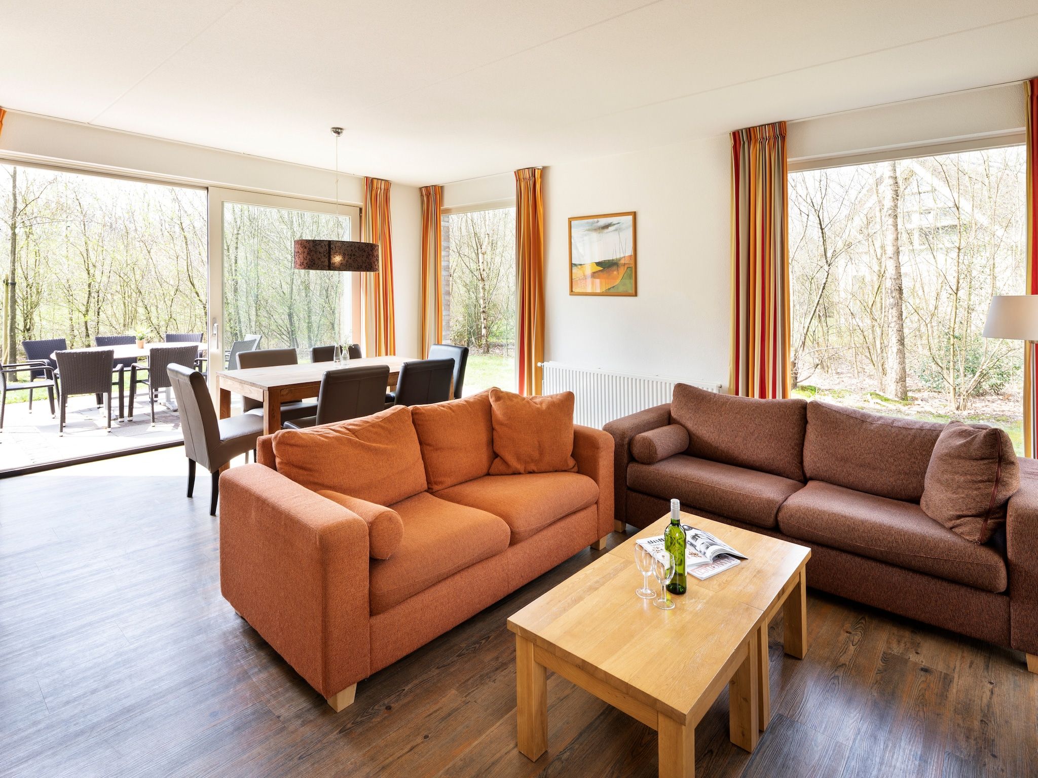 De woonkamer van Marke van Ruinen 4 in Ruinen