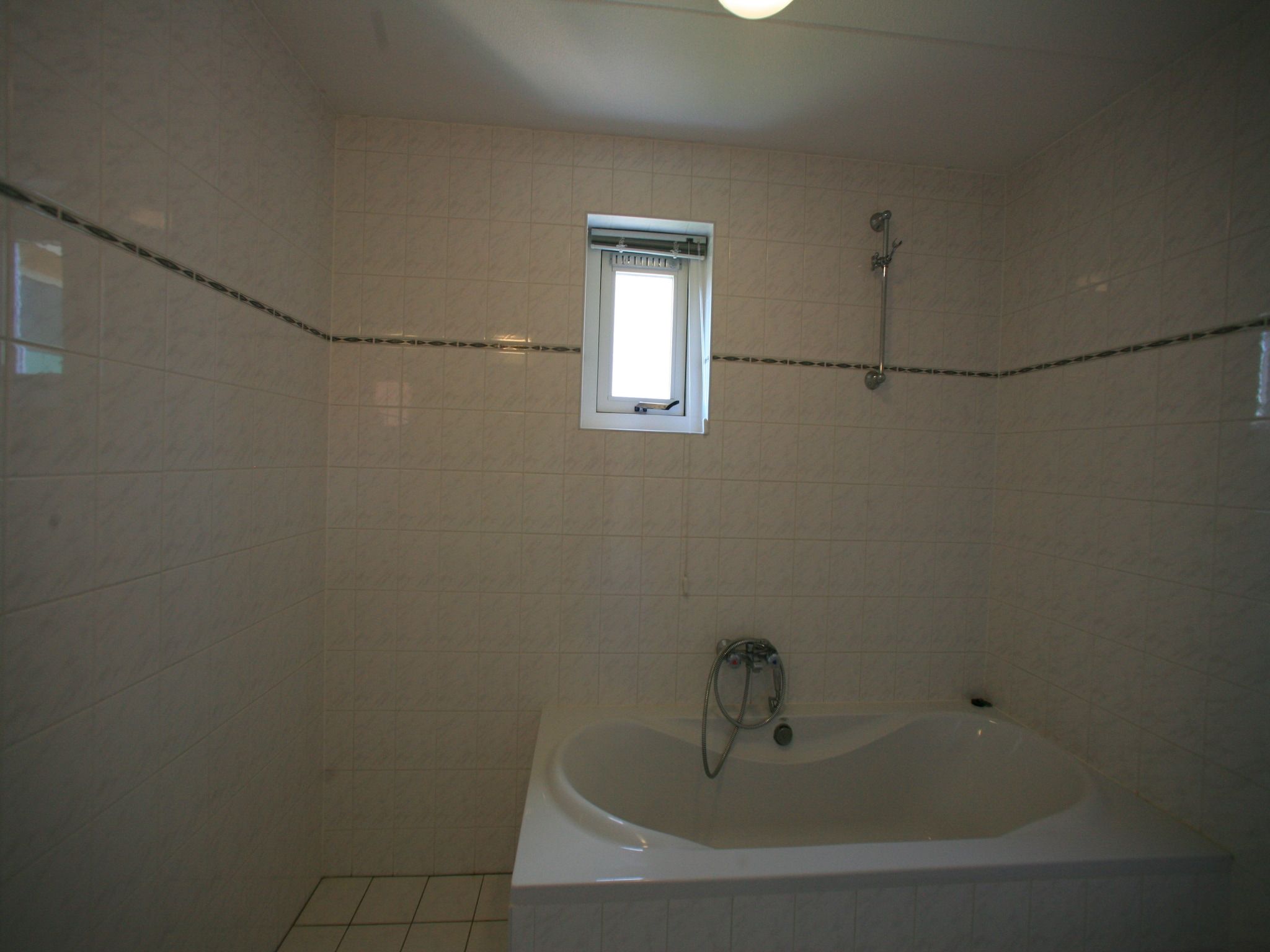 De badkamer van Villapark Akenveen 3 in Tynaarlo