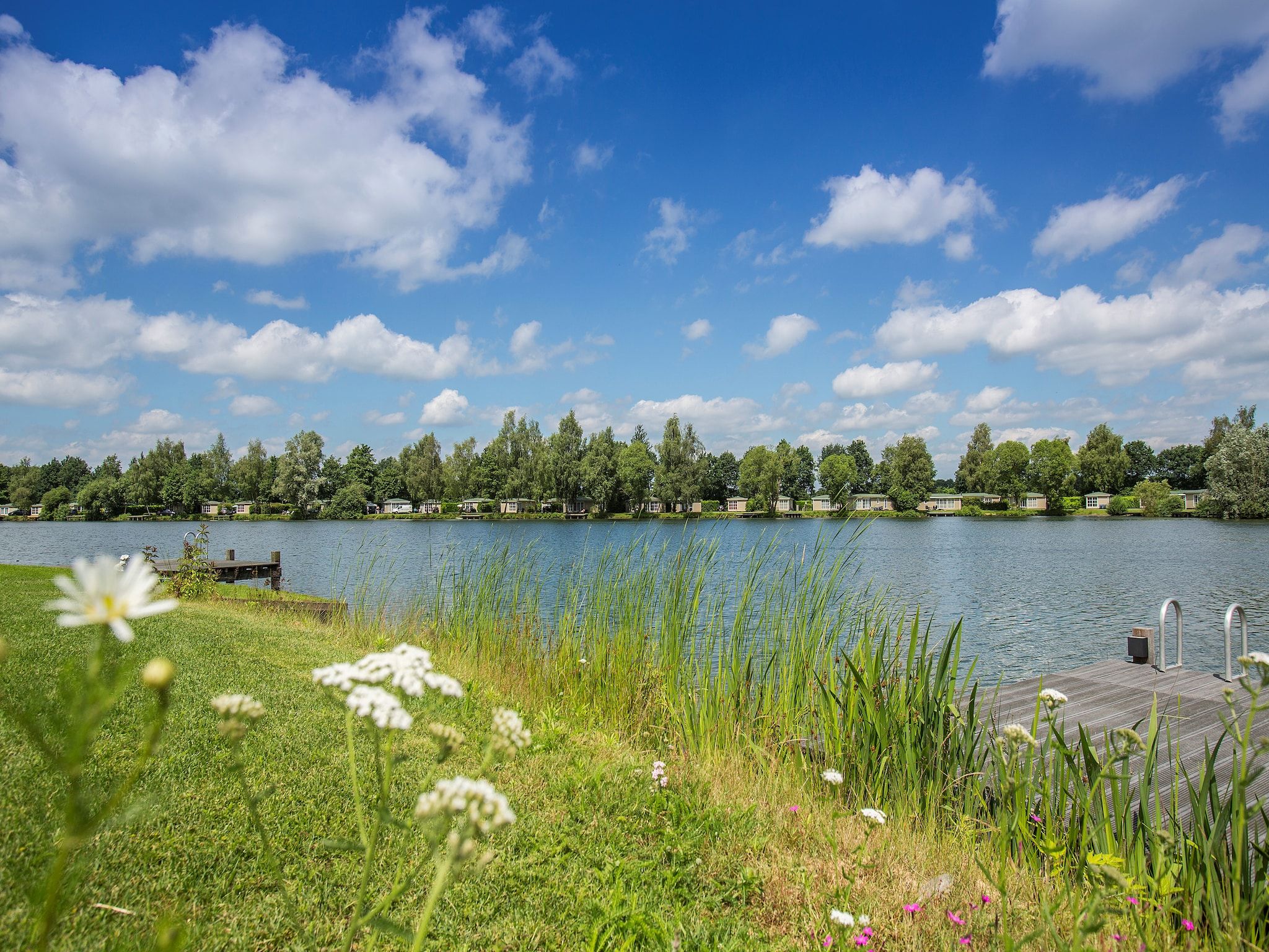 Parkfaciliteiten bij Recreatiepark Tolplas 10 in Hoge Hexel