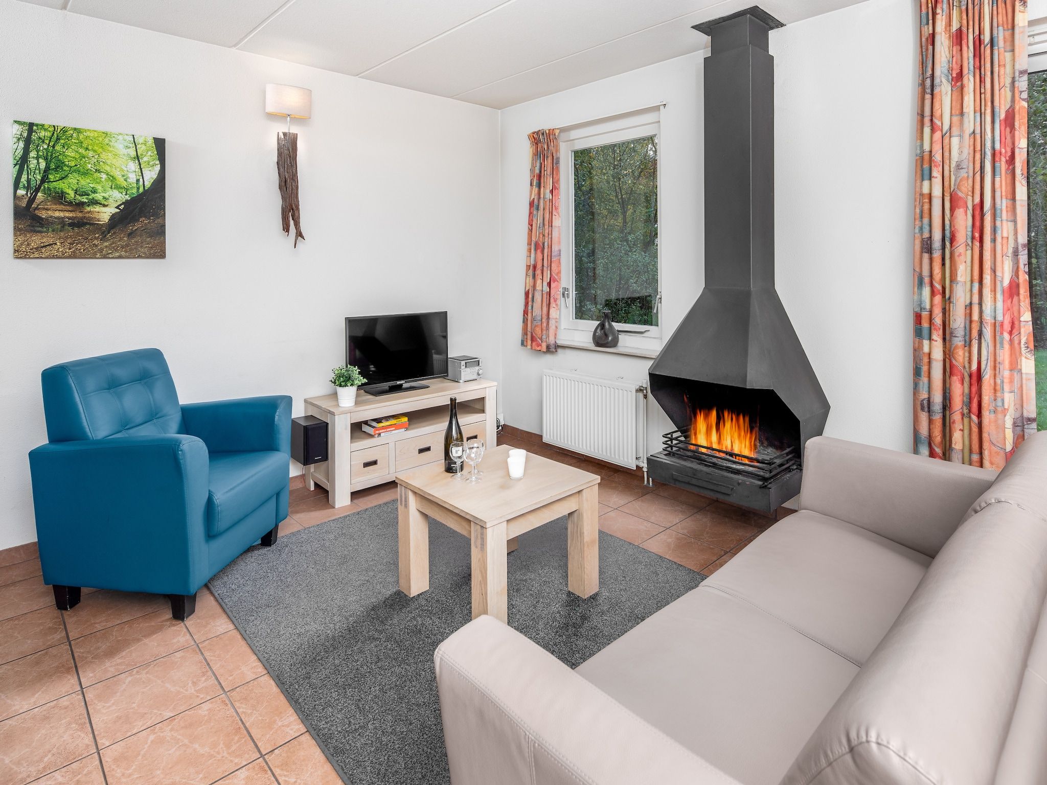 De woonkamer van Het Drentse Wold 6 in Hoogersmilde