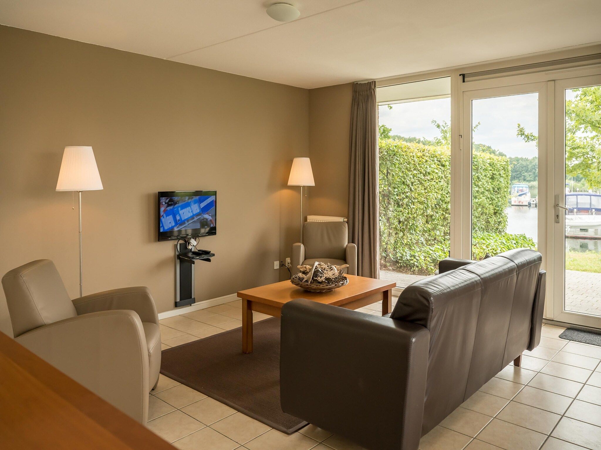 De woonkamer van Havenwoning 2-6 persoons in Heel