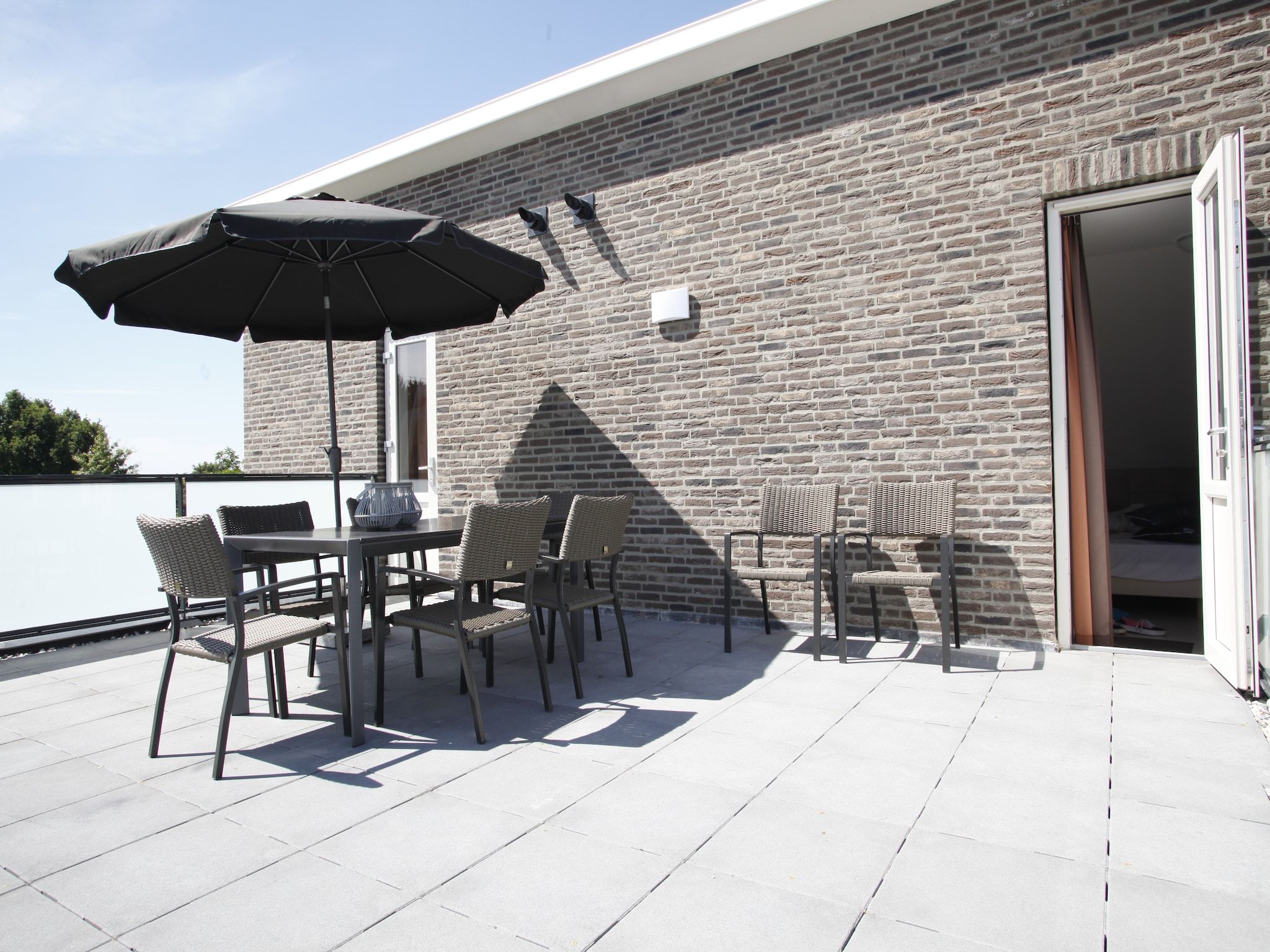 Het terras van Resort Arcen 8 in Arcen