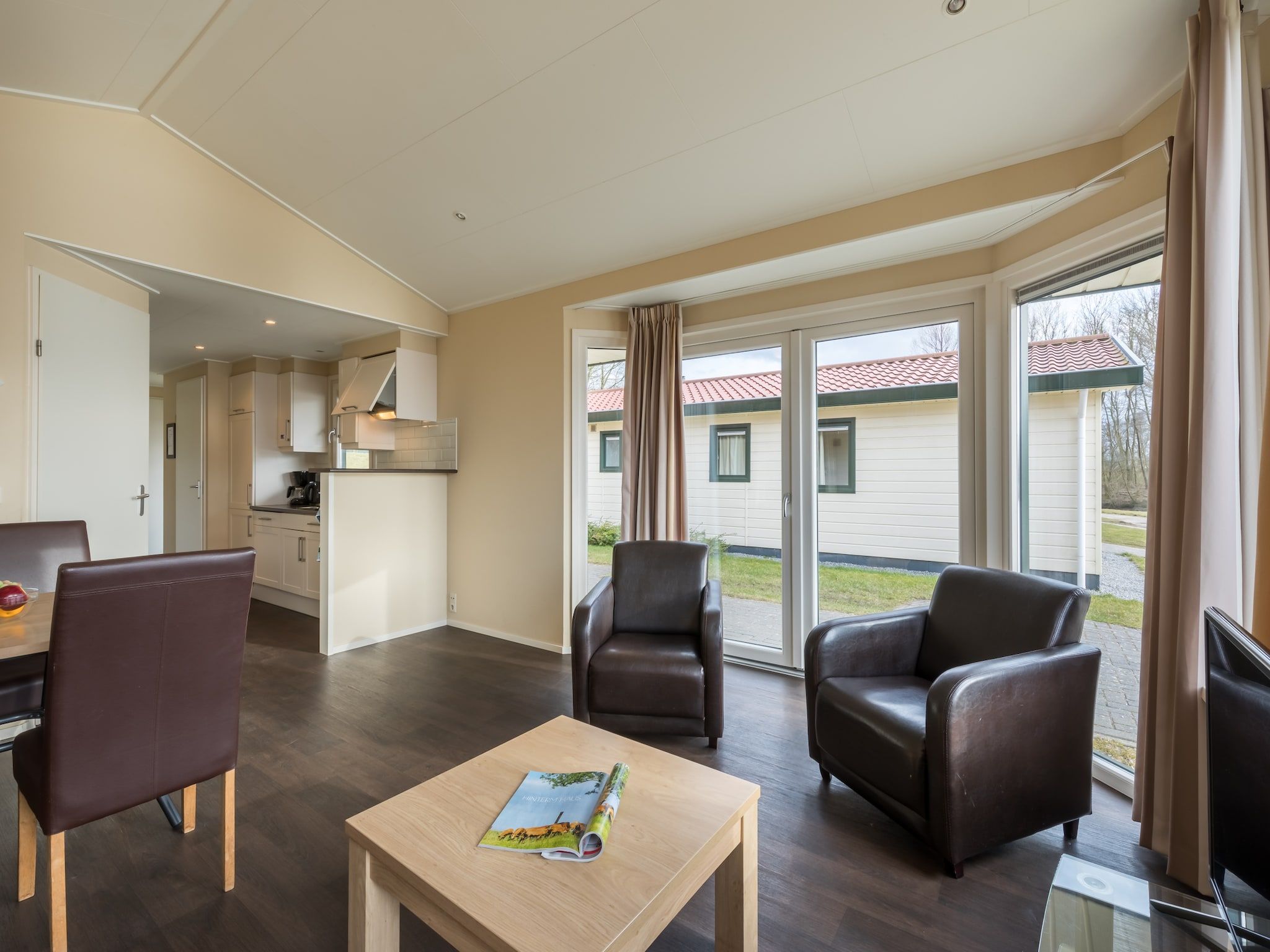 De woonkamer van Hunzepark 1 in Gasselternijveen