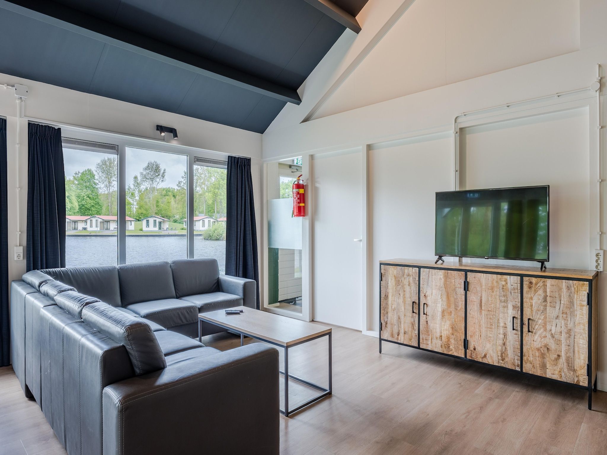 De woonkamer van Hunzepark 9 in Gasselternijveen