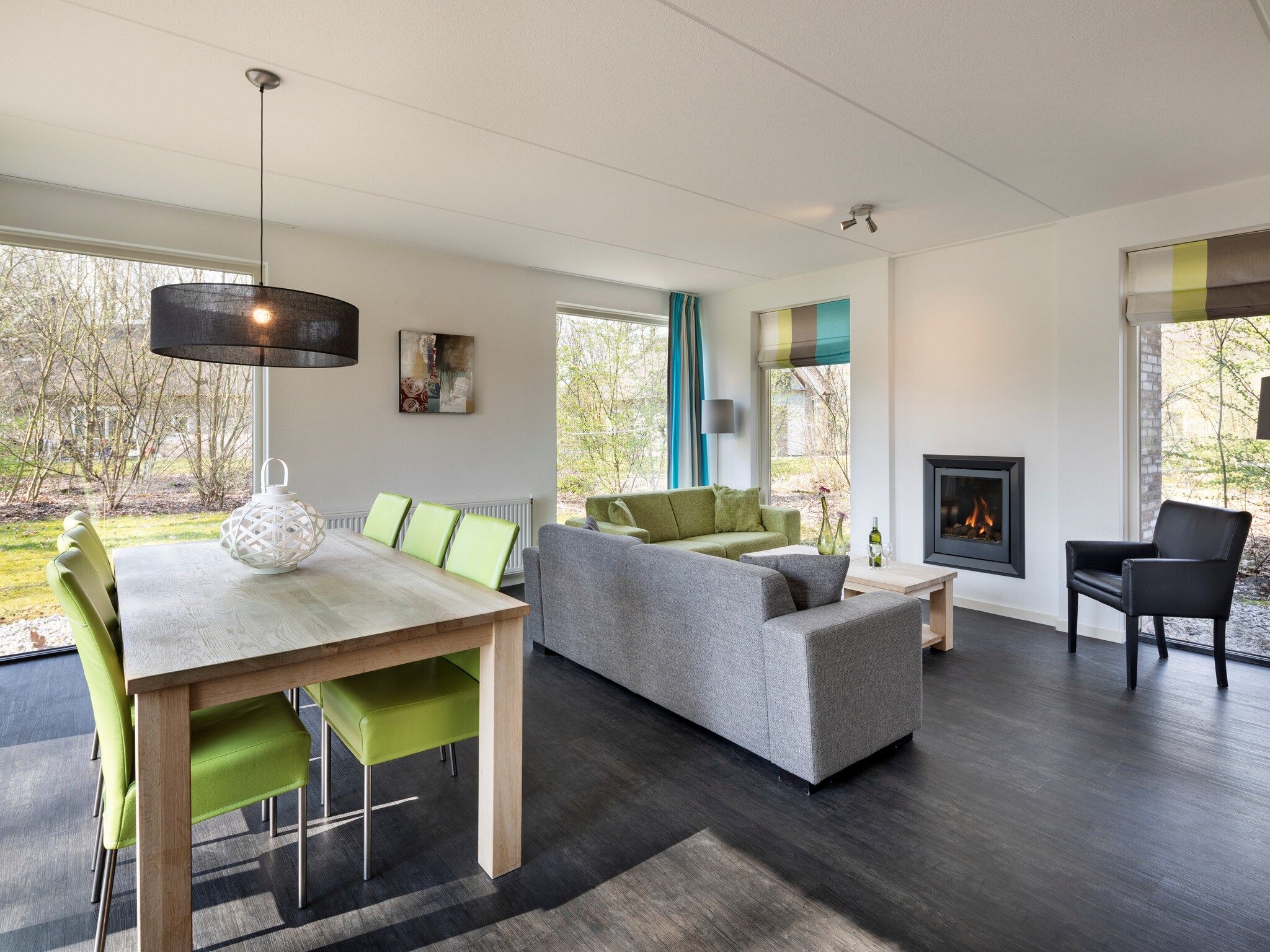 De woonkamer van Marke van Ruinen 6 in Ruinen