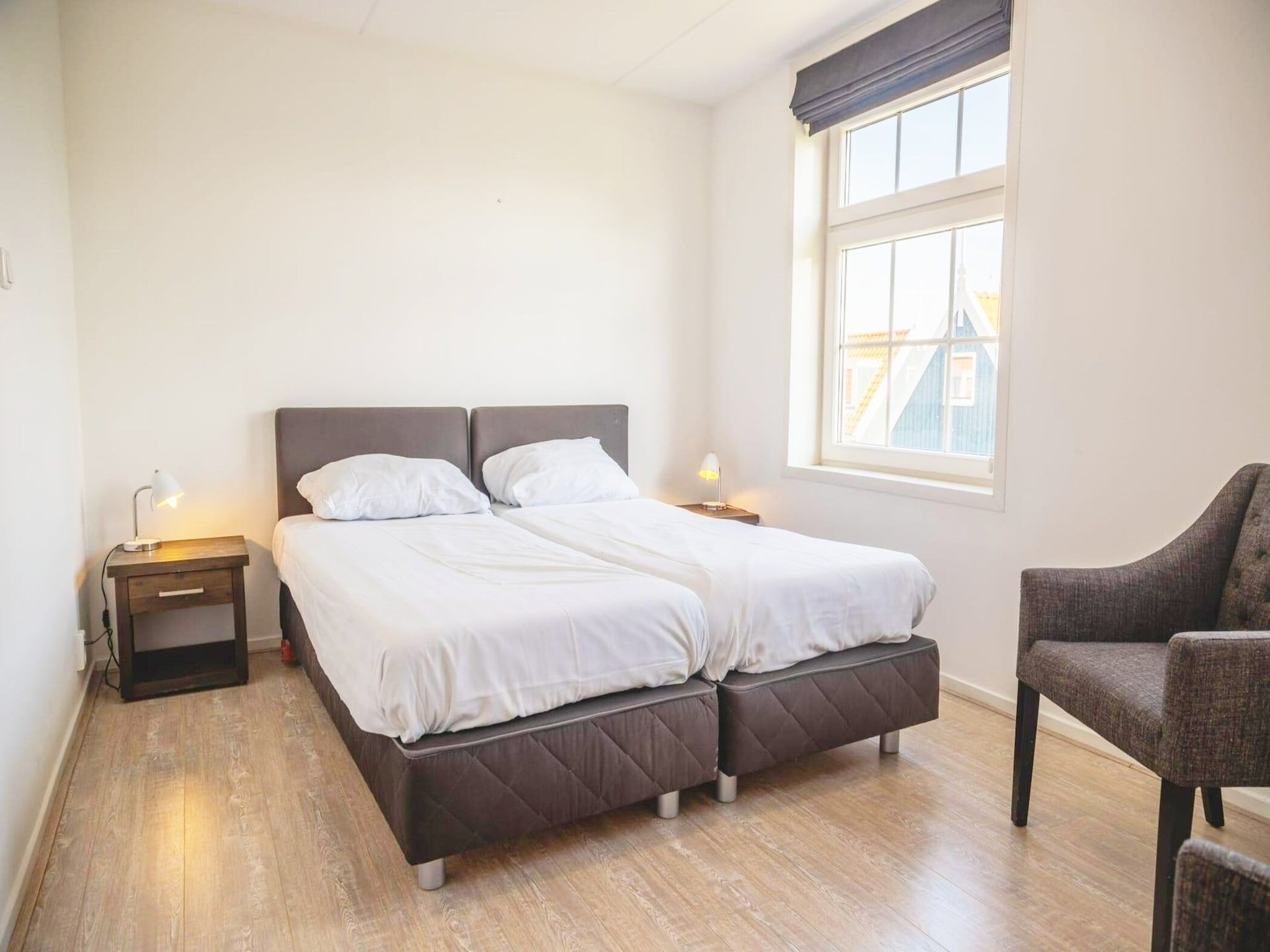 Een slaapkamer van Markerkade  6 personen in West-Graftdijk