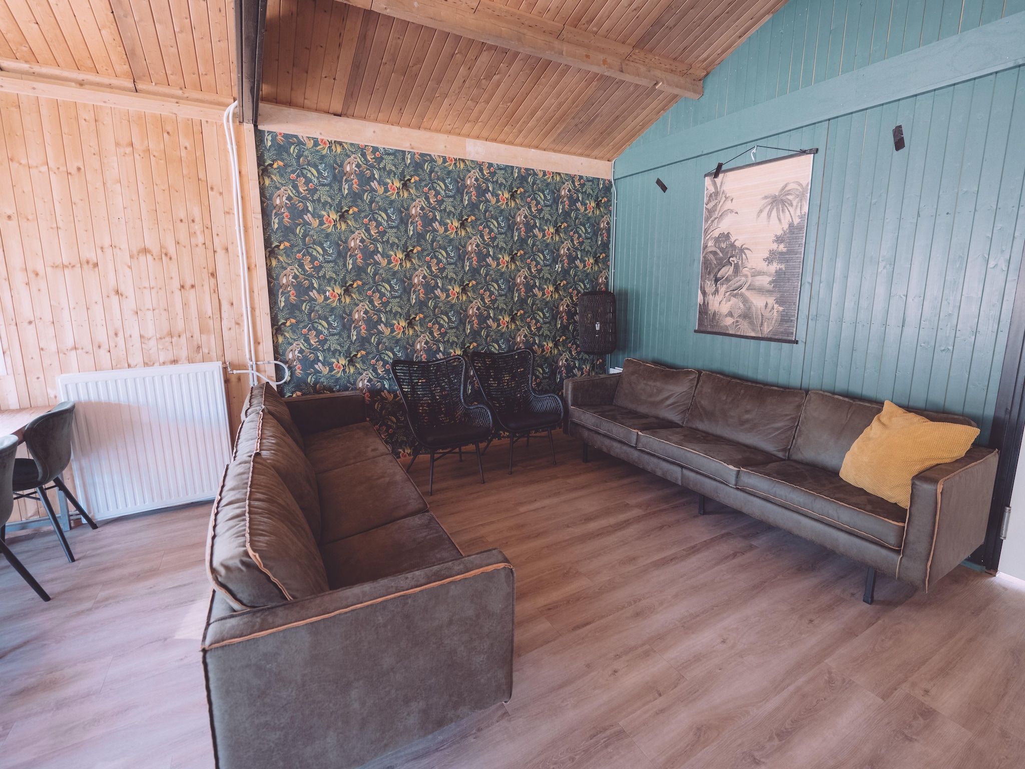 De woonkamer van Vakantiepark Eigen Wijze 3 in Bant