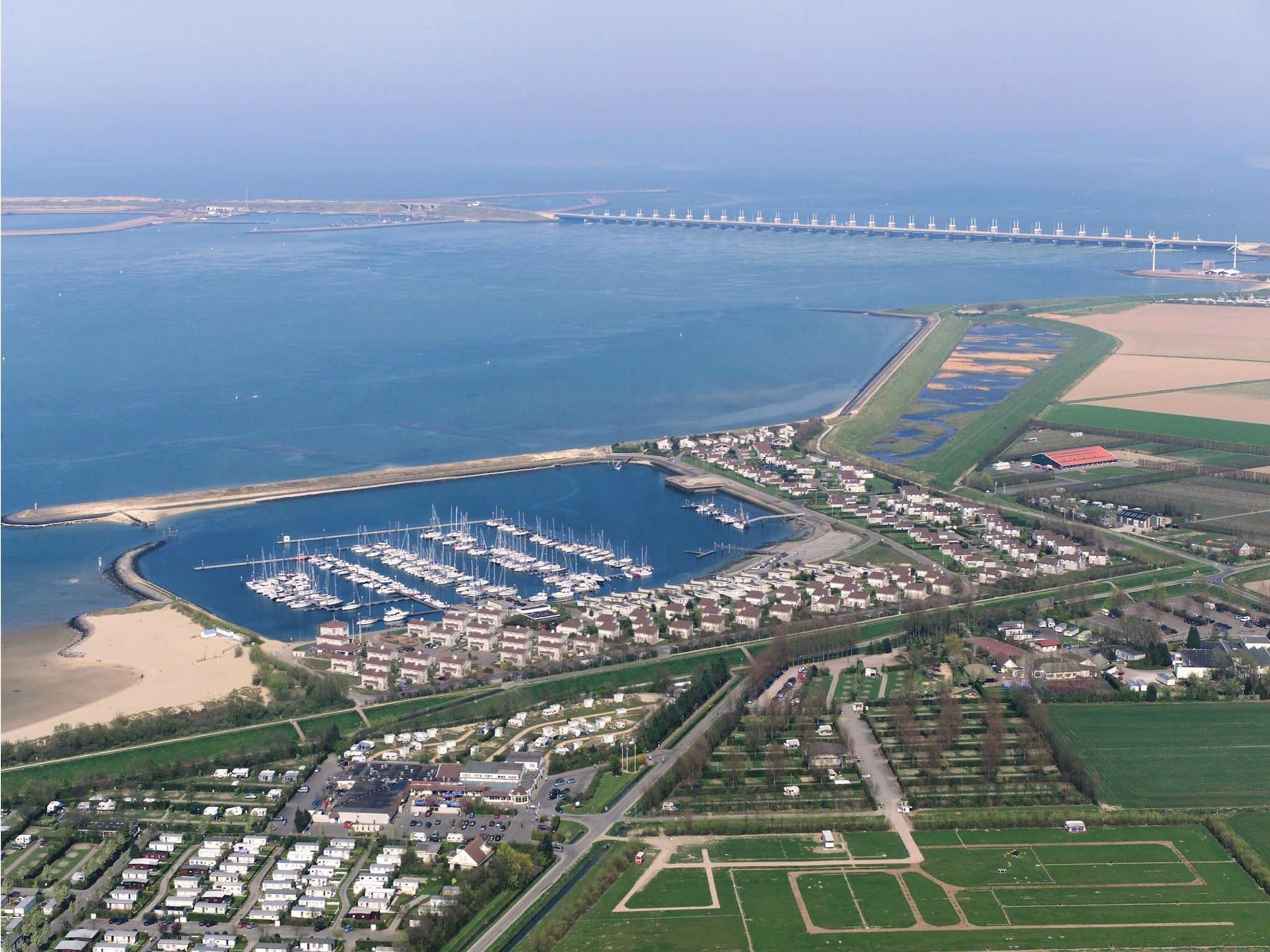 De omgeving van Roompot Beach Resort 20 in Kamperland