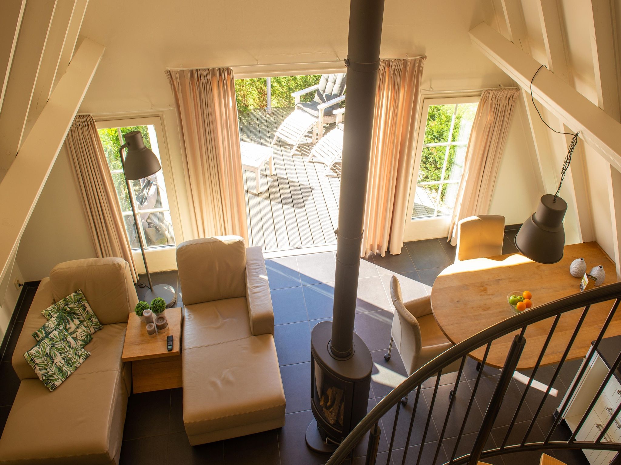 De woonkamer van Hof van Salland 1 in Hellendoorn