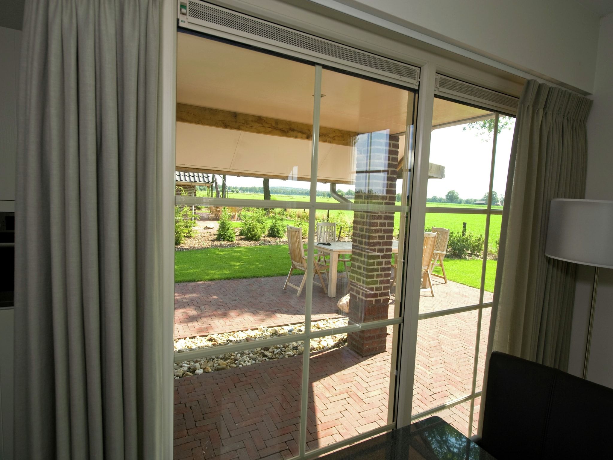 Het terras van Hof van Salland 5 in Hellendoorn