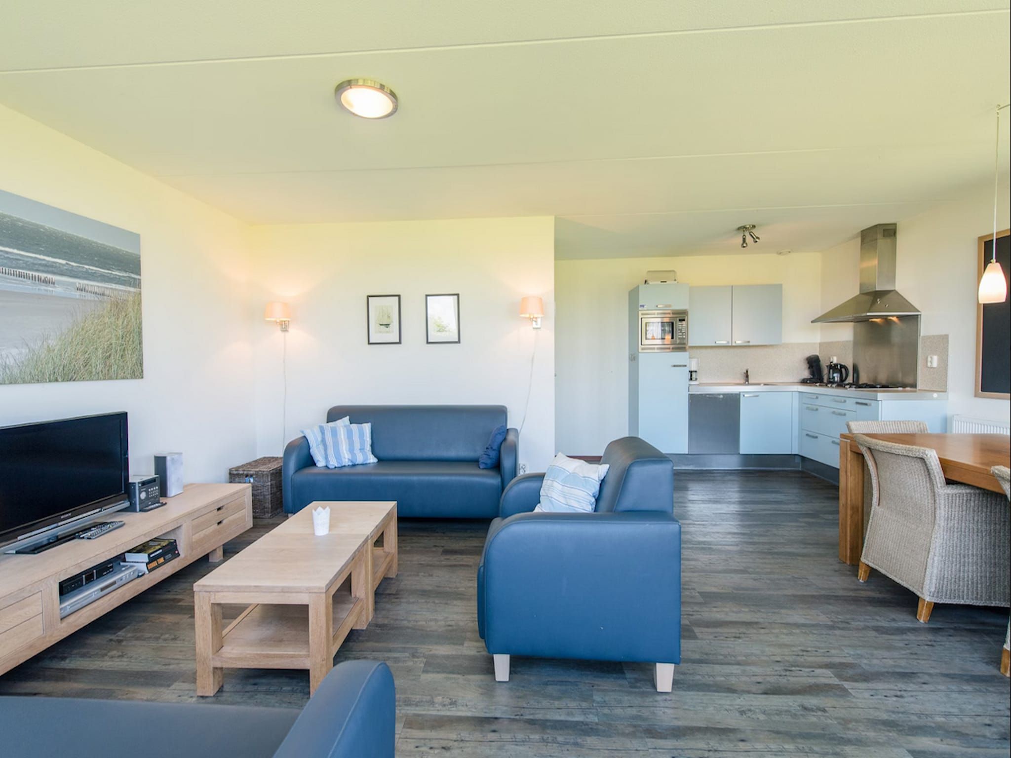 De woonkamer van Vakantiepark Boomhiemke 1 in Hollum