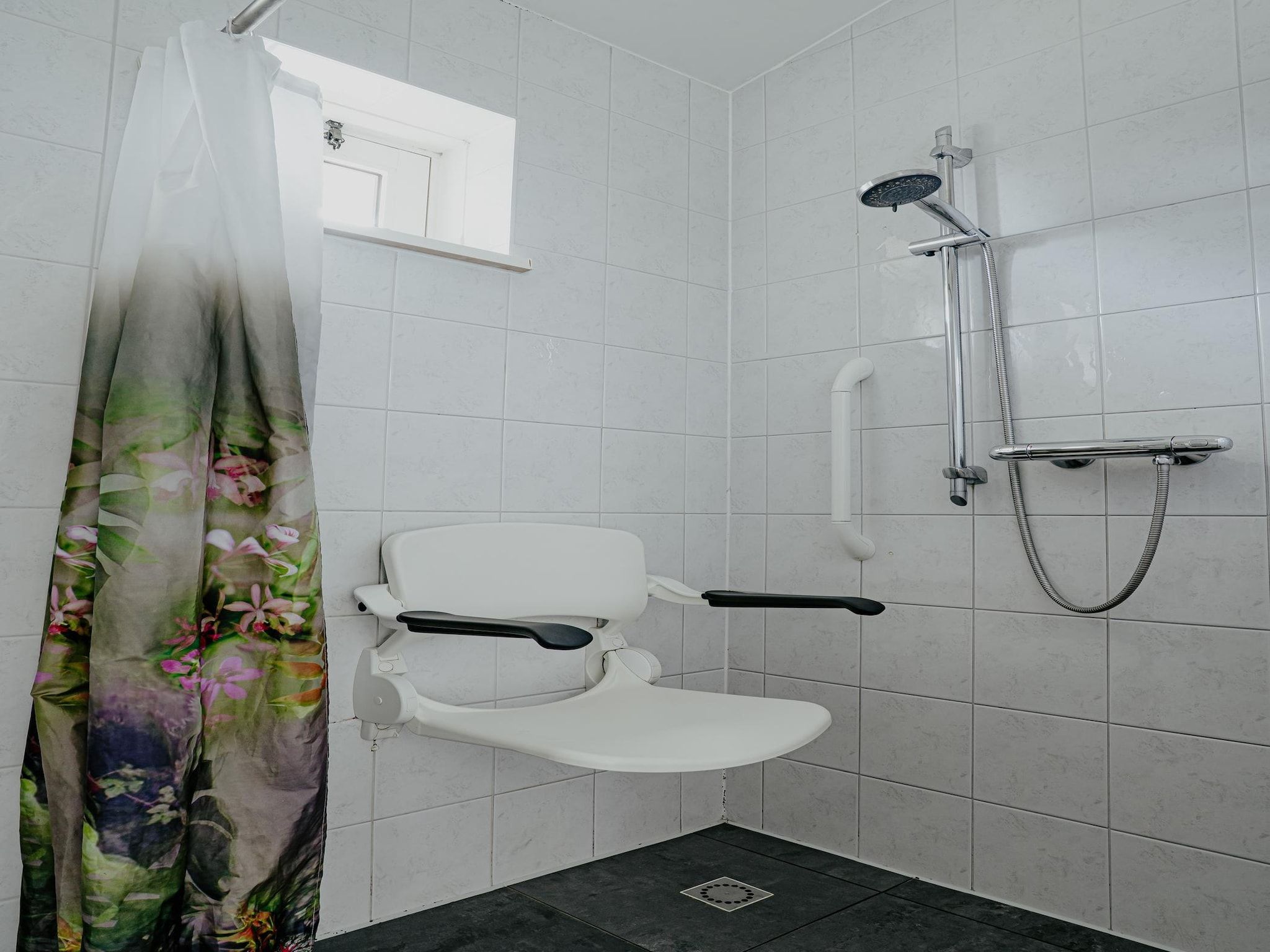 De badkamer van Waterpark de Meerparel 2 in Uitgeest