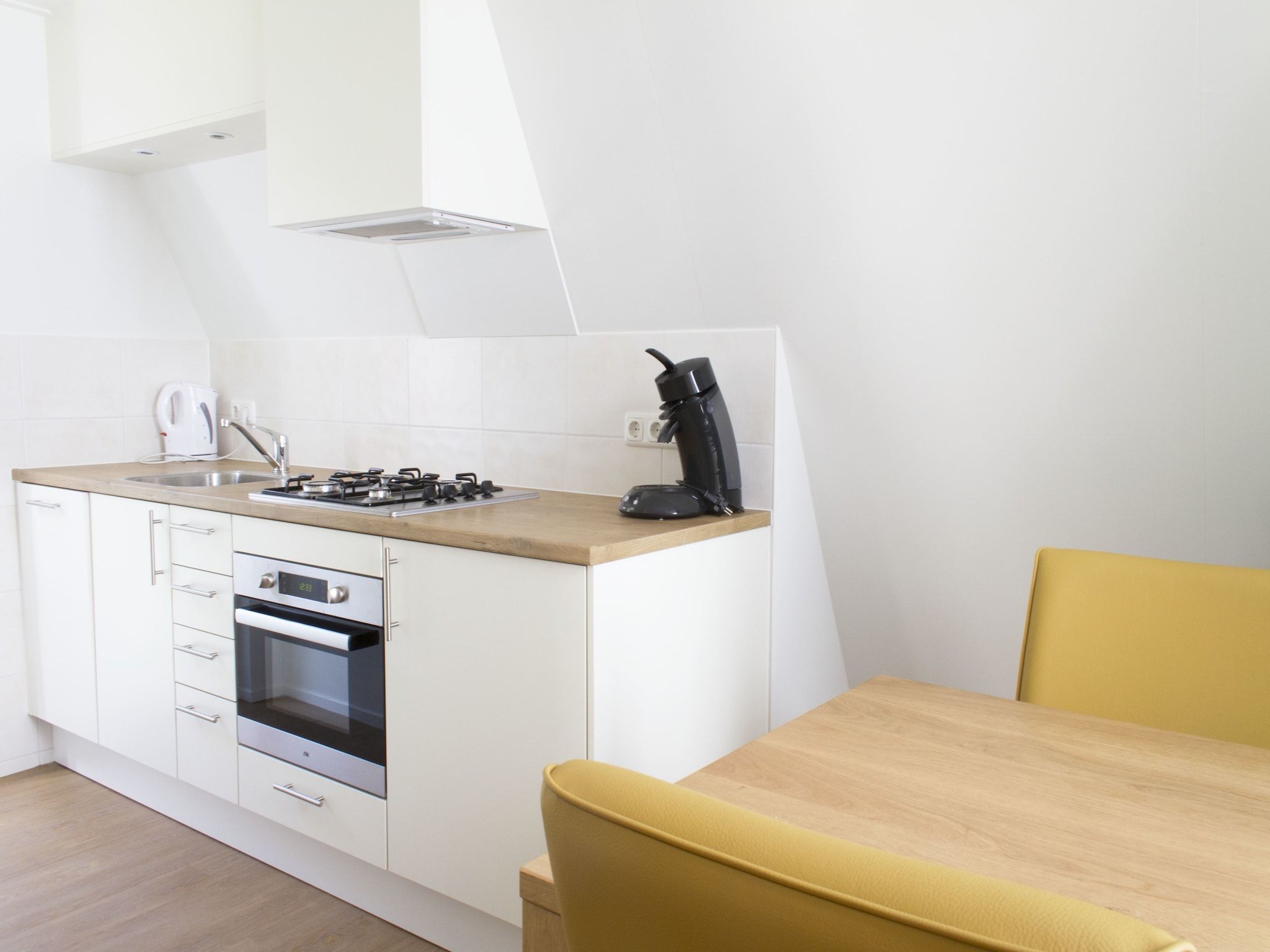 De keuken van Bungalowpark Hoenderloo 5 in Hoenderloo