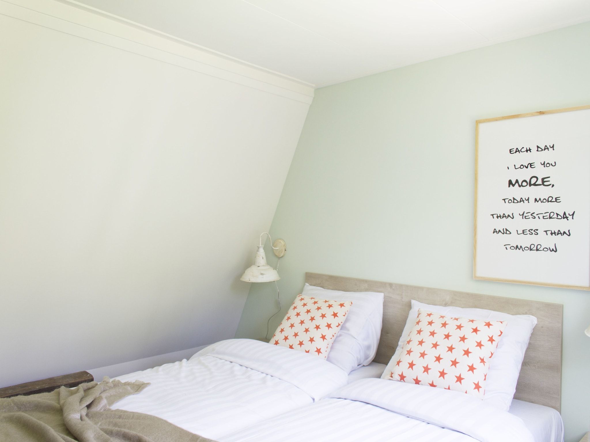 Een slaapkamer van Bungalowpark Hoenderloo 5 in Hoenderloo