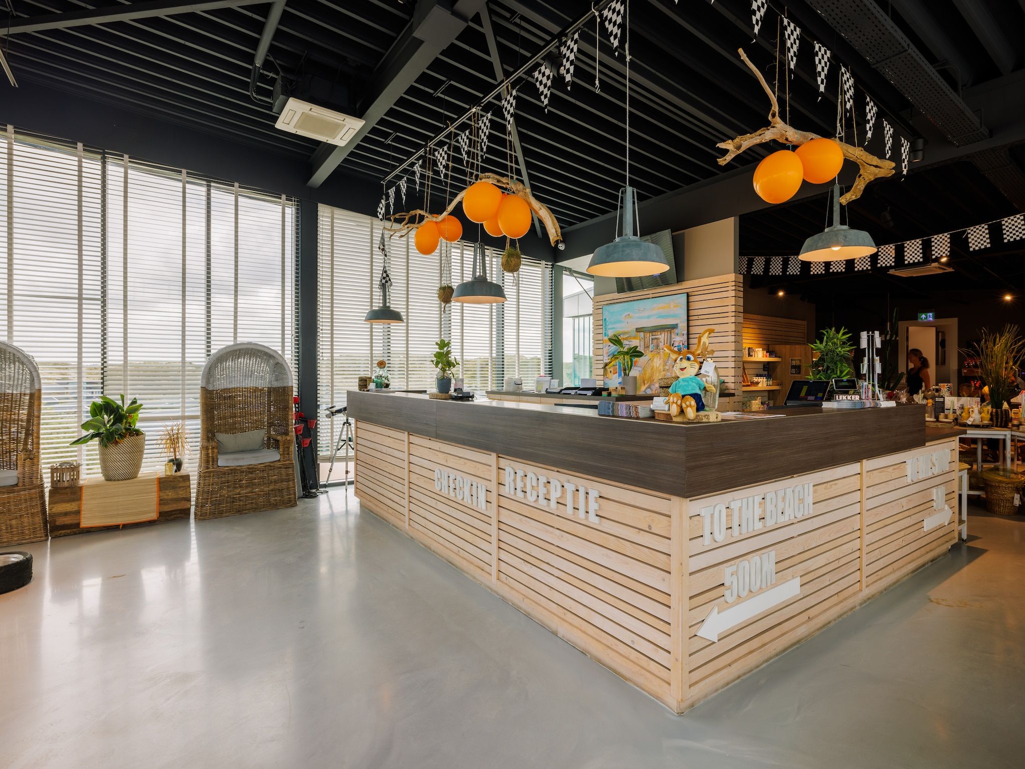 Parkfaciliteiten bij Sea Lodges Bloemendaal 5 in Bloemendaal