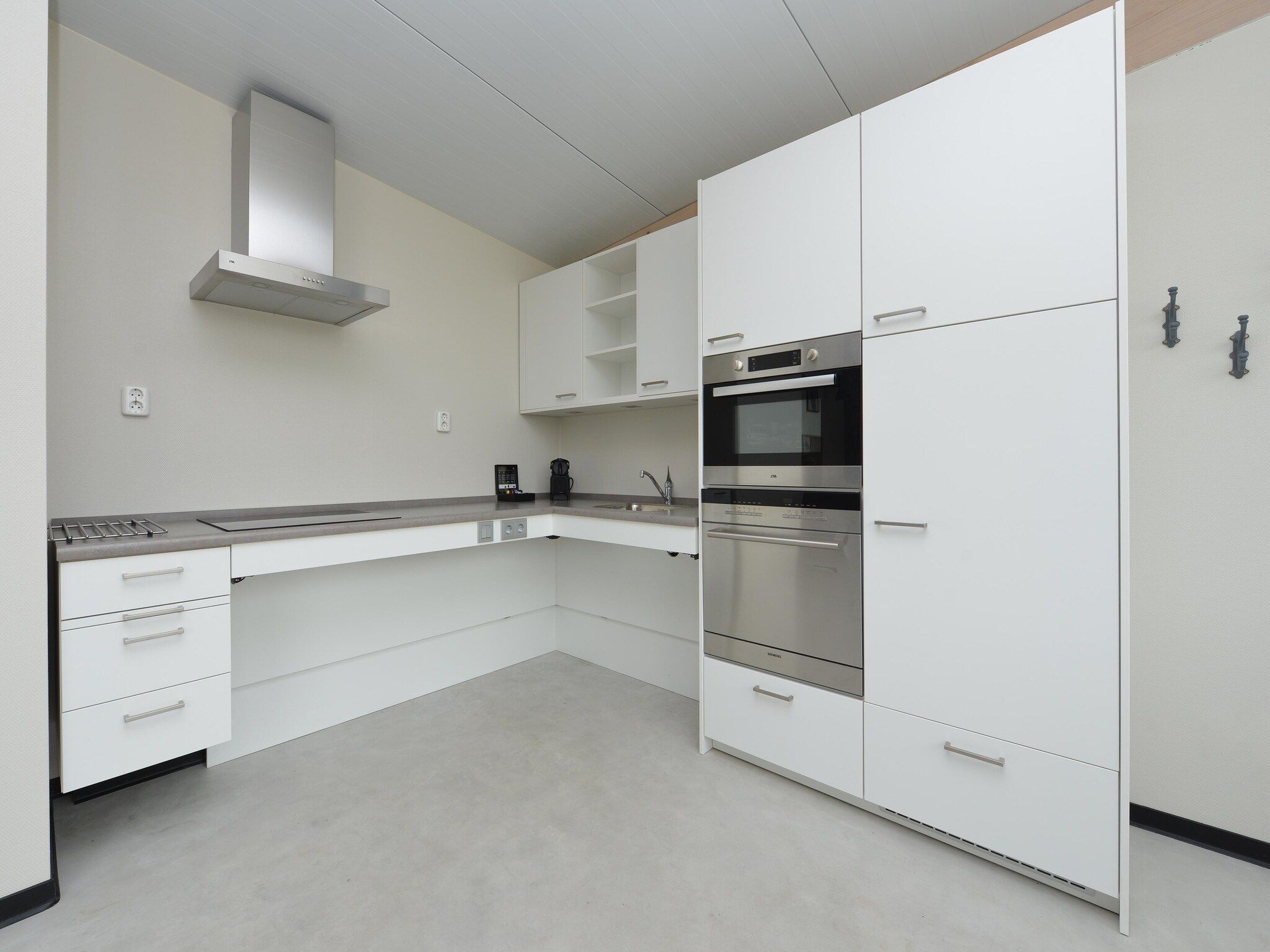 De keuken van Sea Lodges Bloemendaal 4 in Bloemendaal