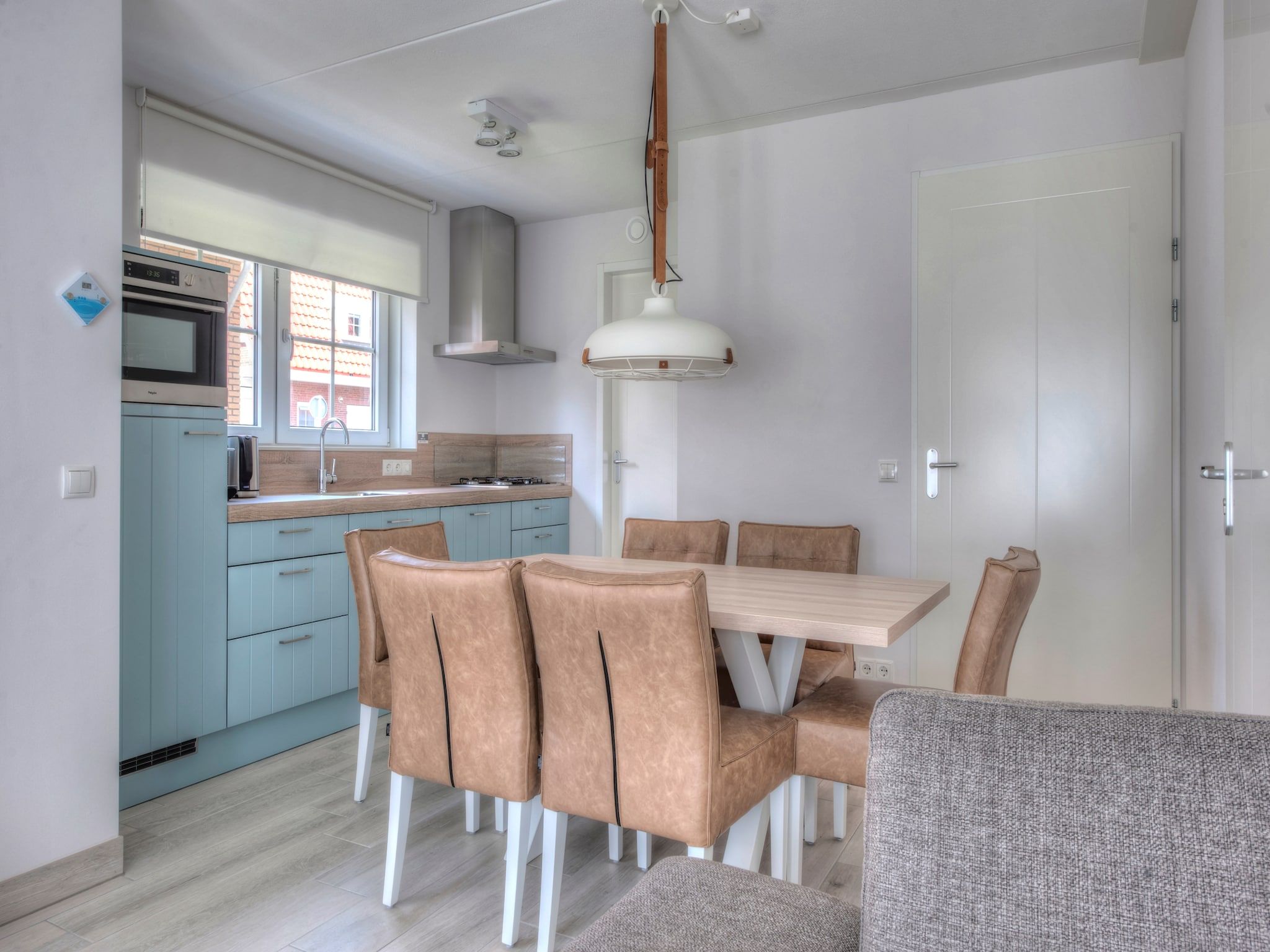 De keuken van Noordzee Résidence Dishoek 11 in Koudekerke