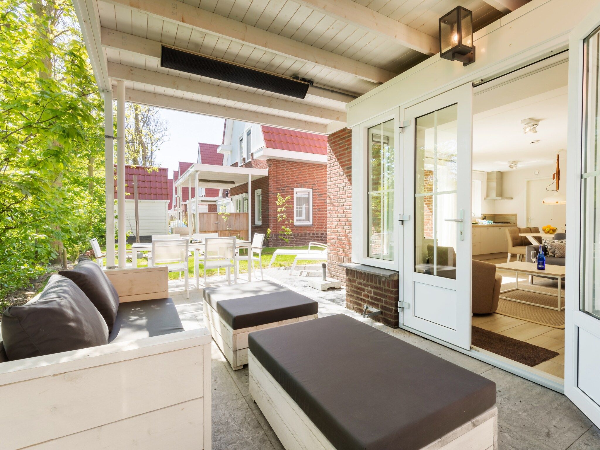 De tuin van Noordzee Résidence Dishoek 2 in Koudekerke