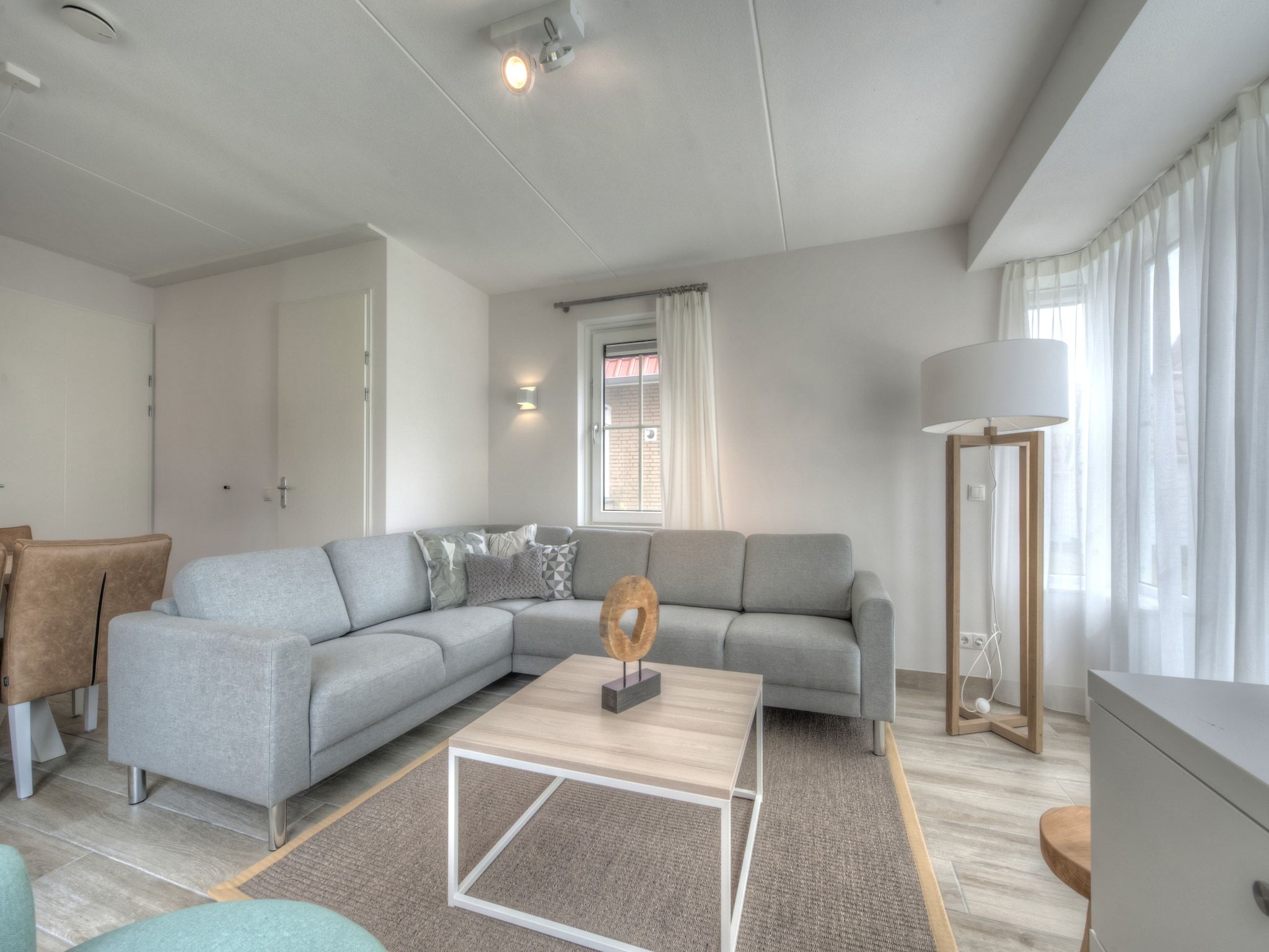 De woonkamer van Noordzee Résidence Dishoek 9 in Koudekerke