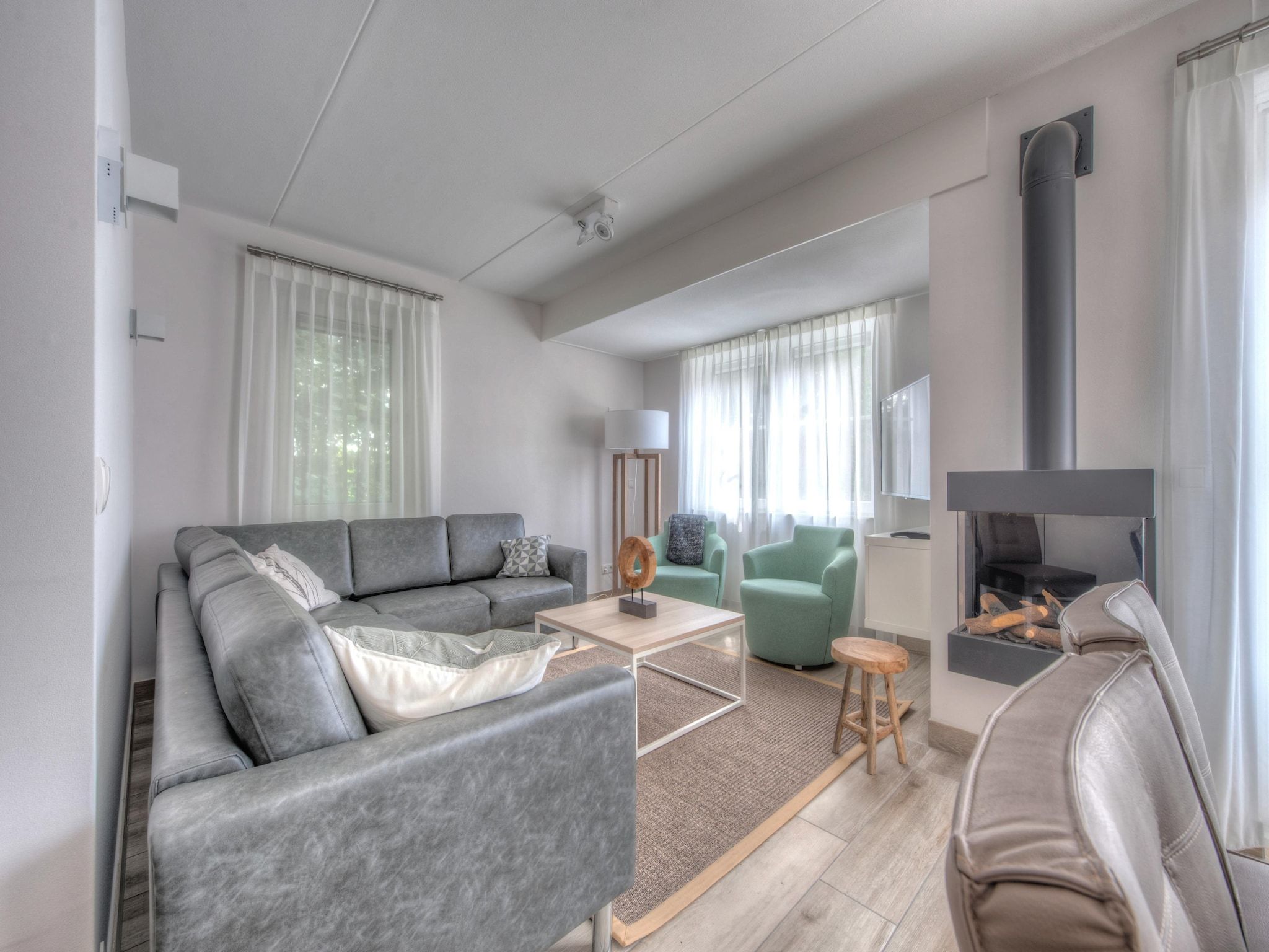 De woonkamer van Noordzee Résidence Dishoek 8 in Koudekerke