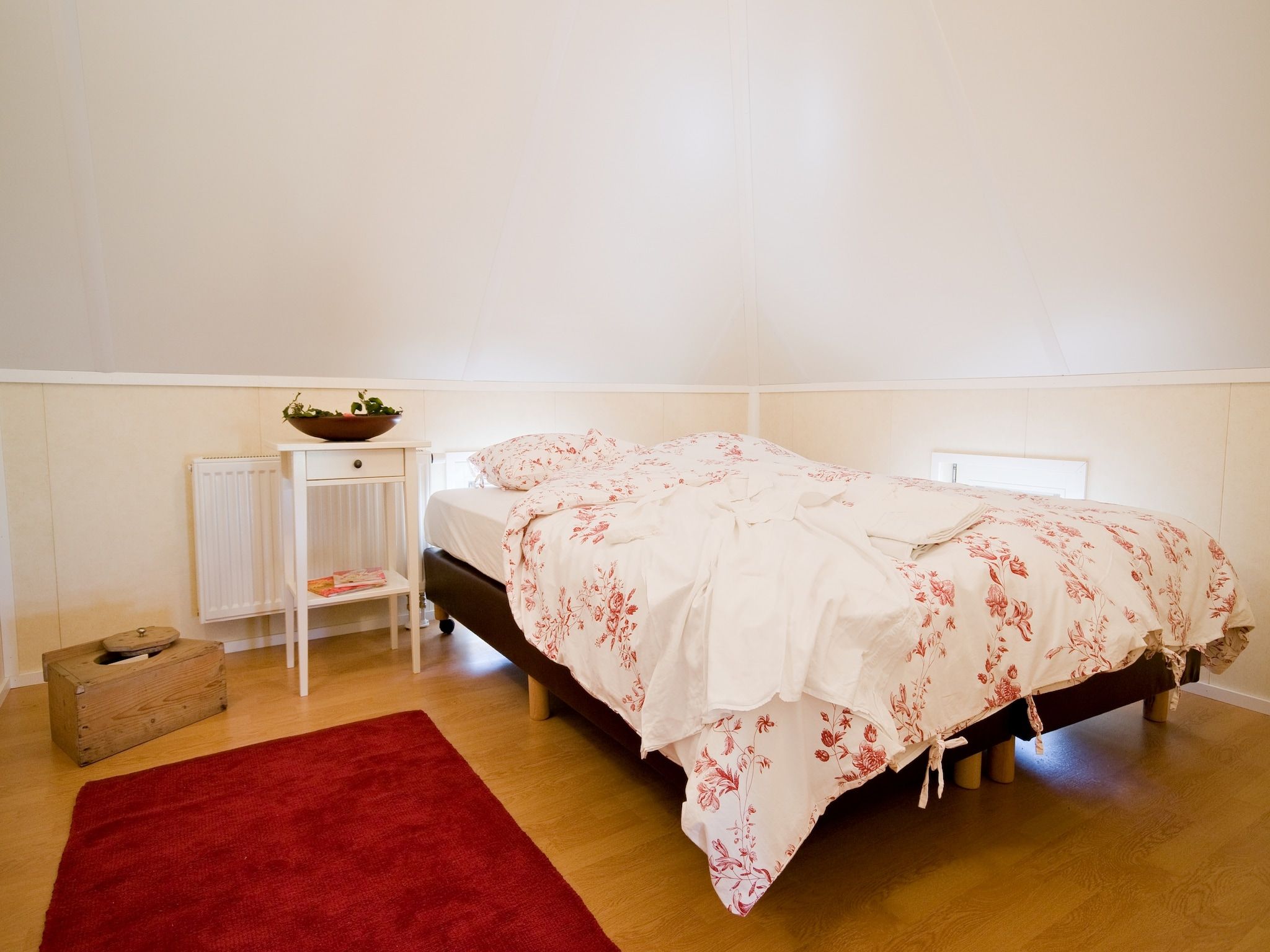 Een slaapkamer van Erve Woolderink in Wierden