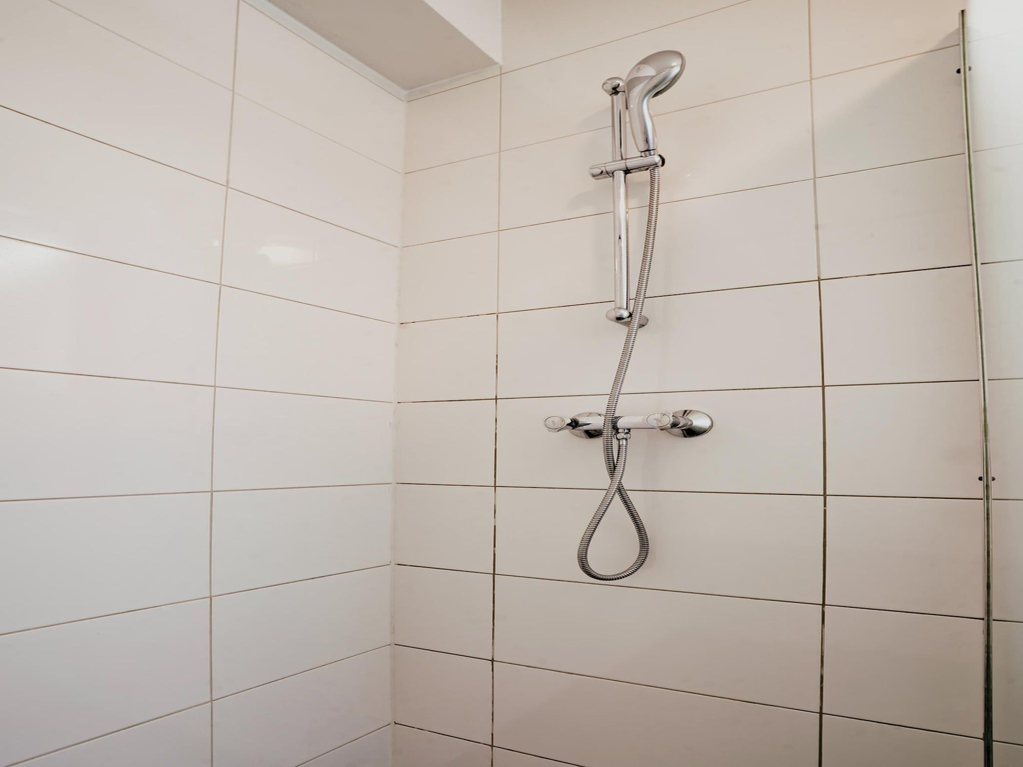 De badkamer van Waterpark de Meerparel  1 in Uitgeest