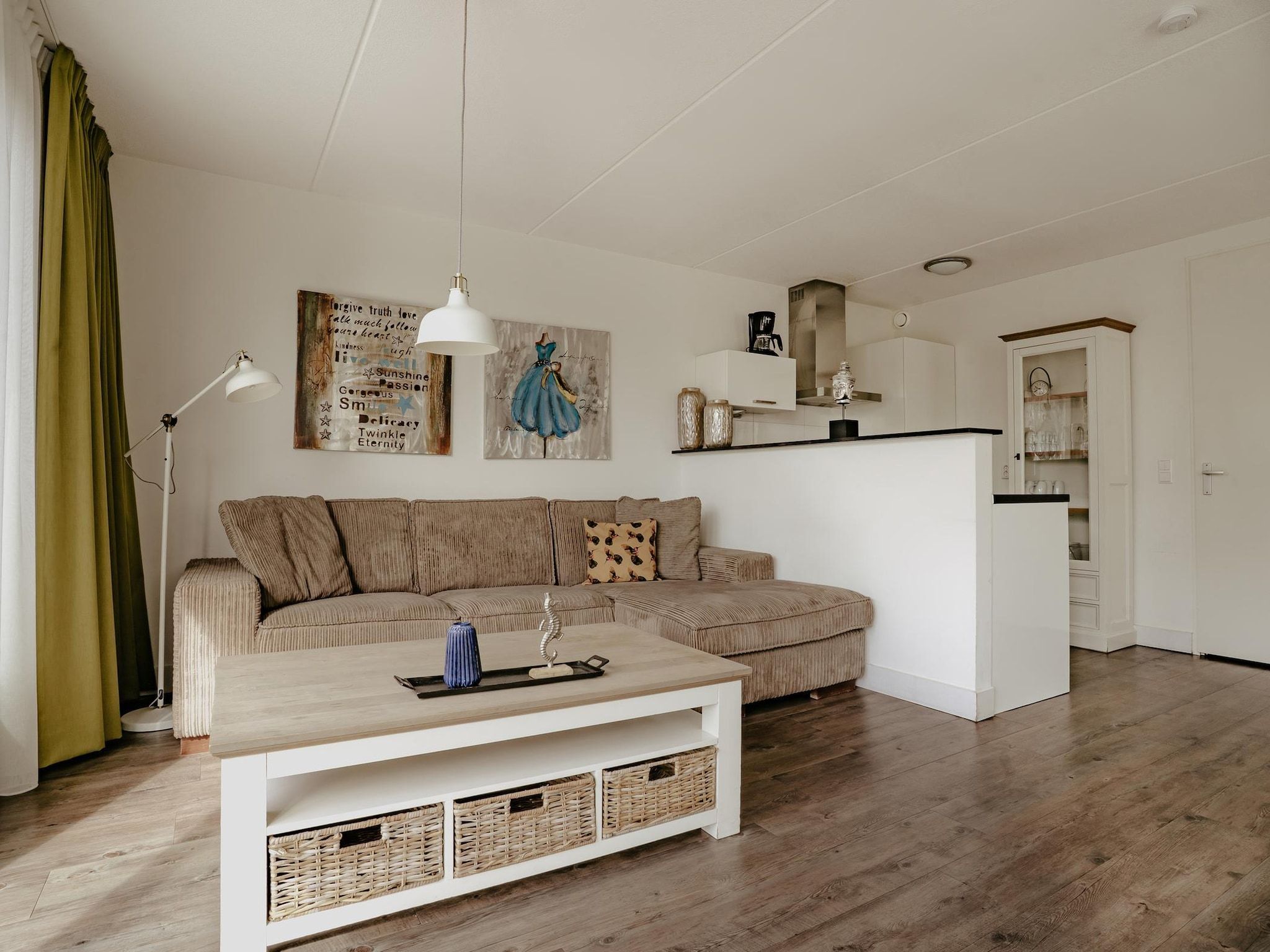 De woonkamer van Waterpark de Meerparel 8 in Uitgeest