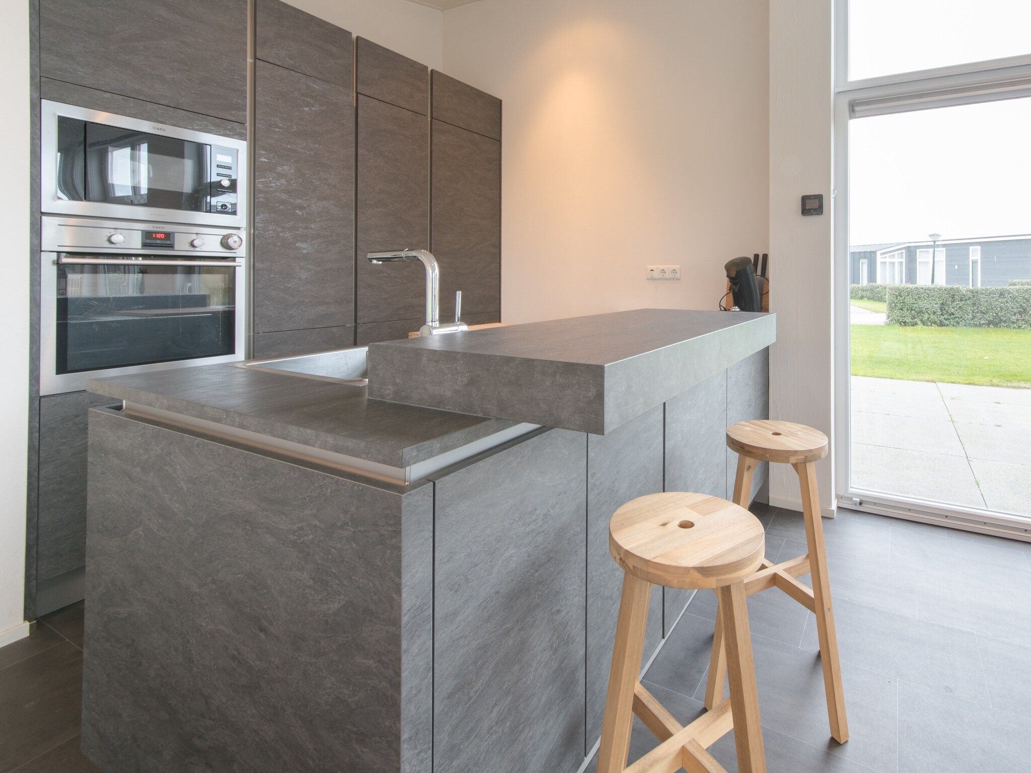 De keuken van Water Resort Oosterschelde 91 in Wemeldinge