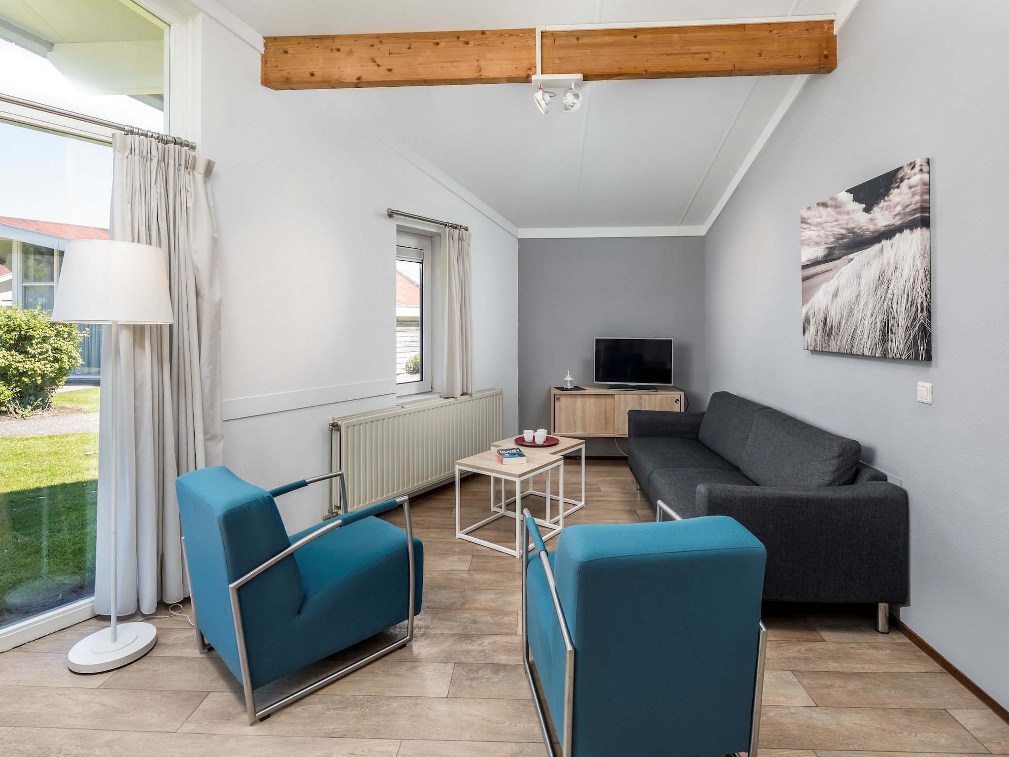 De woonkamer van Vakantiepark Hof Domburg 12 in Domburg